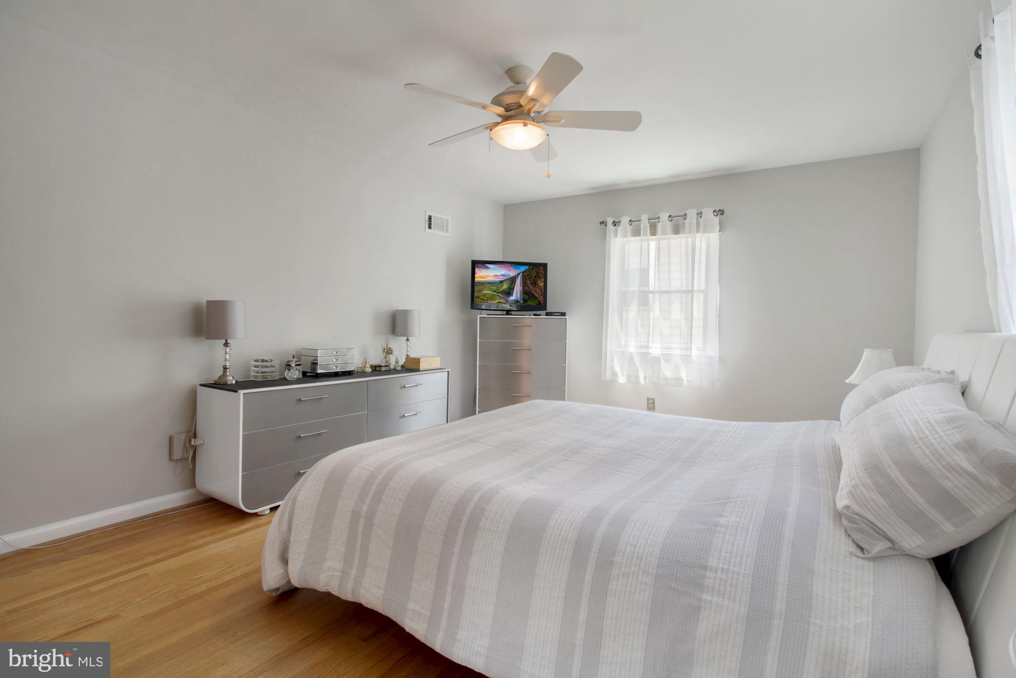 Real estate listing preview #22