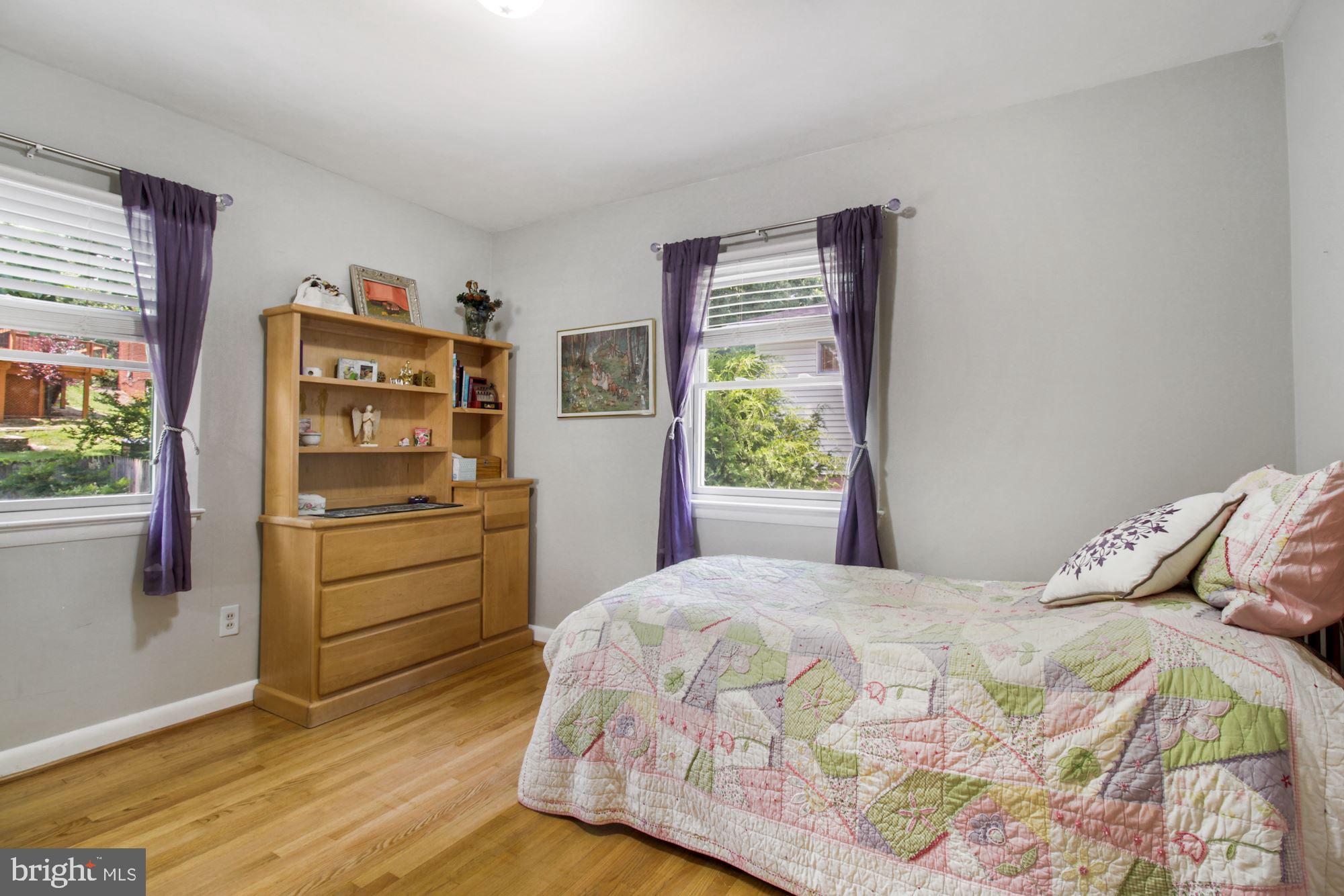 Real estate listing preview #24