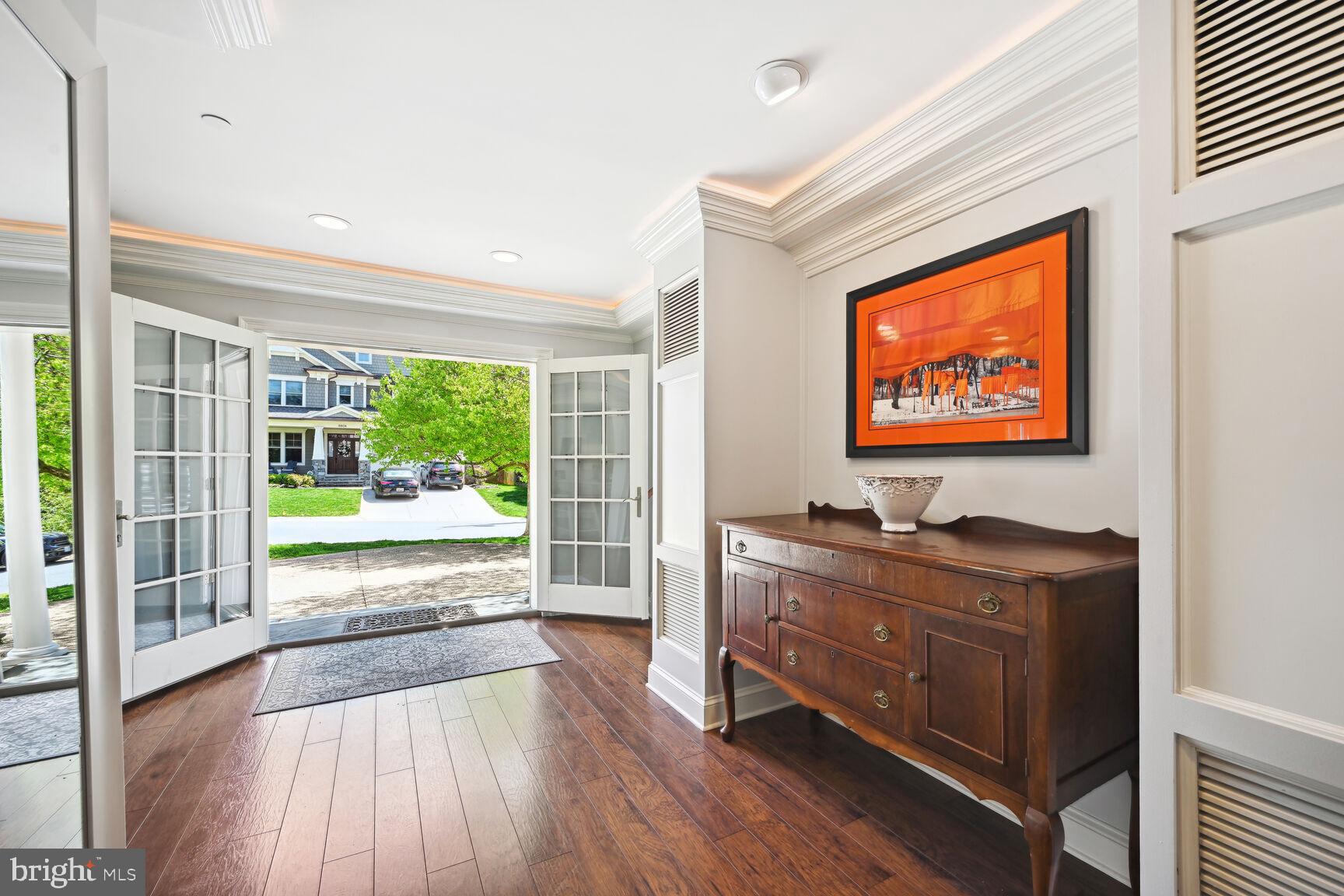 Real estate listing preview #4