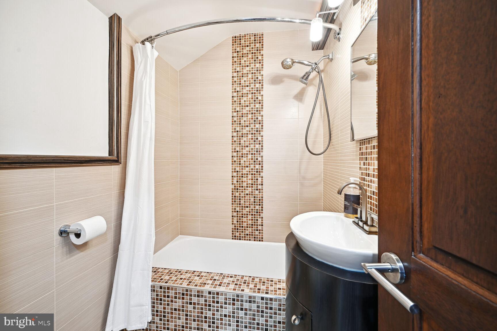 Real estate listing preview #29