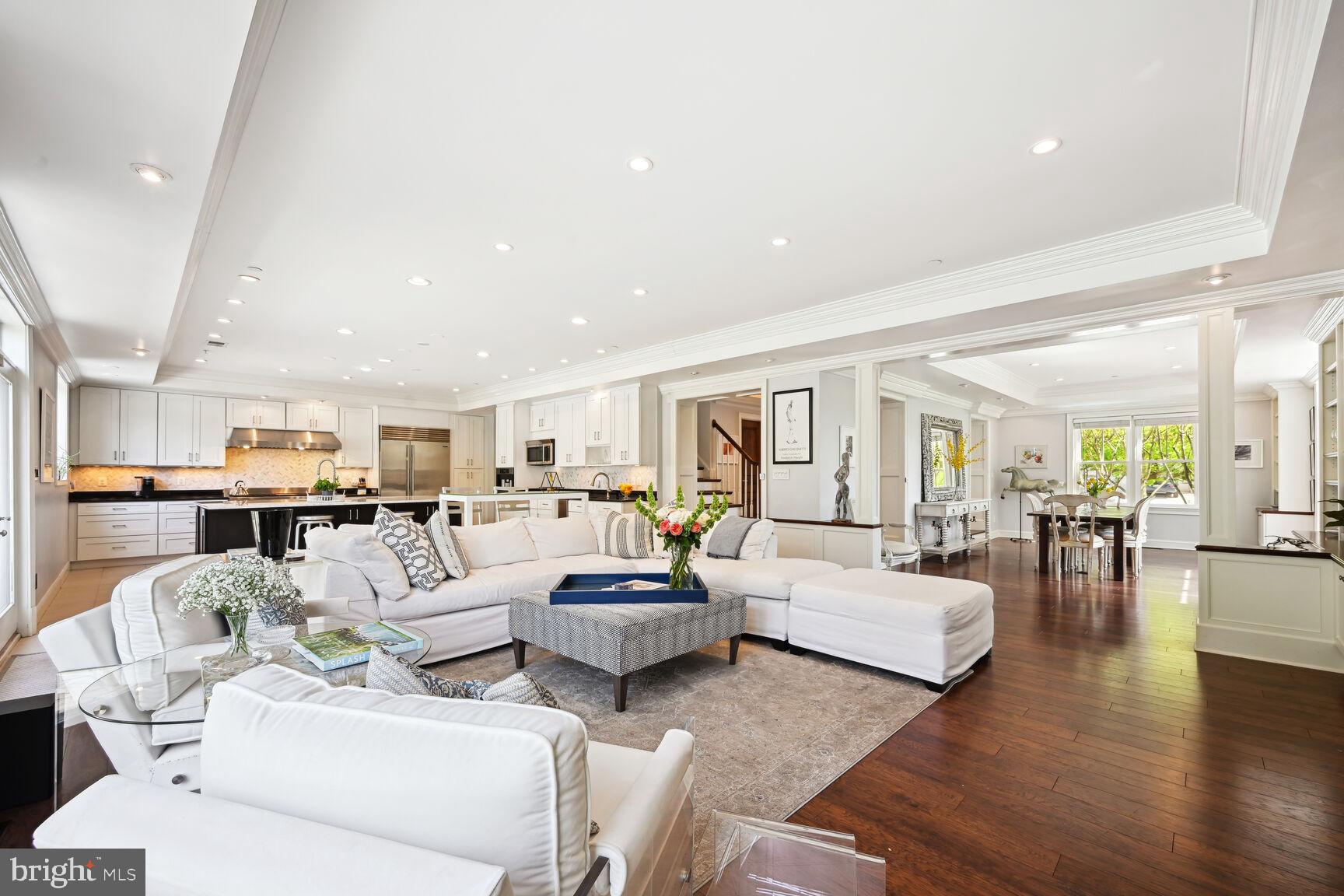 Real estate listing preview #6