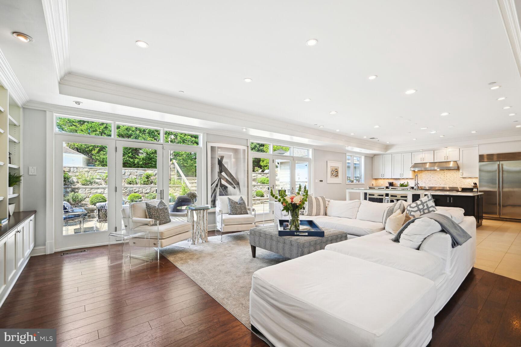 Real estate listing preview #5