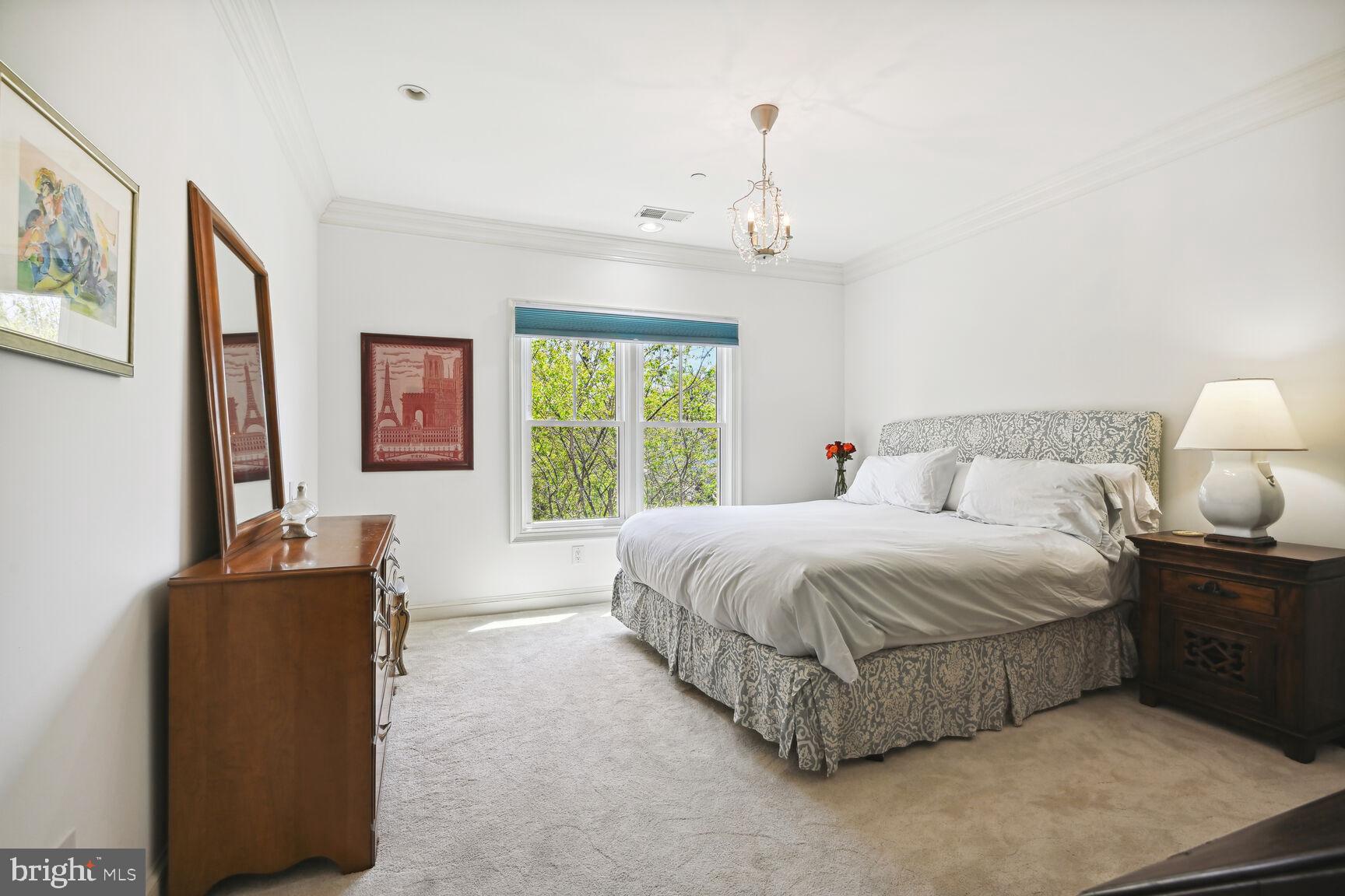 Real estate listing preview #25