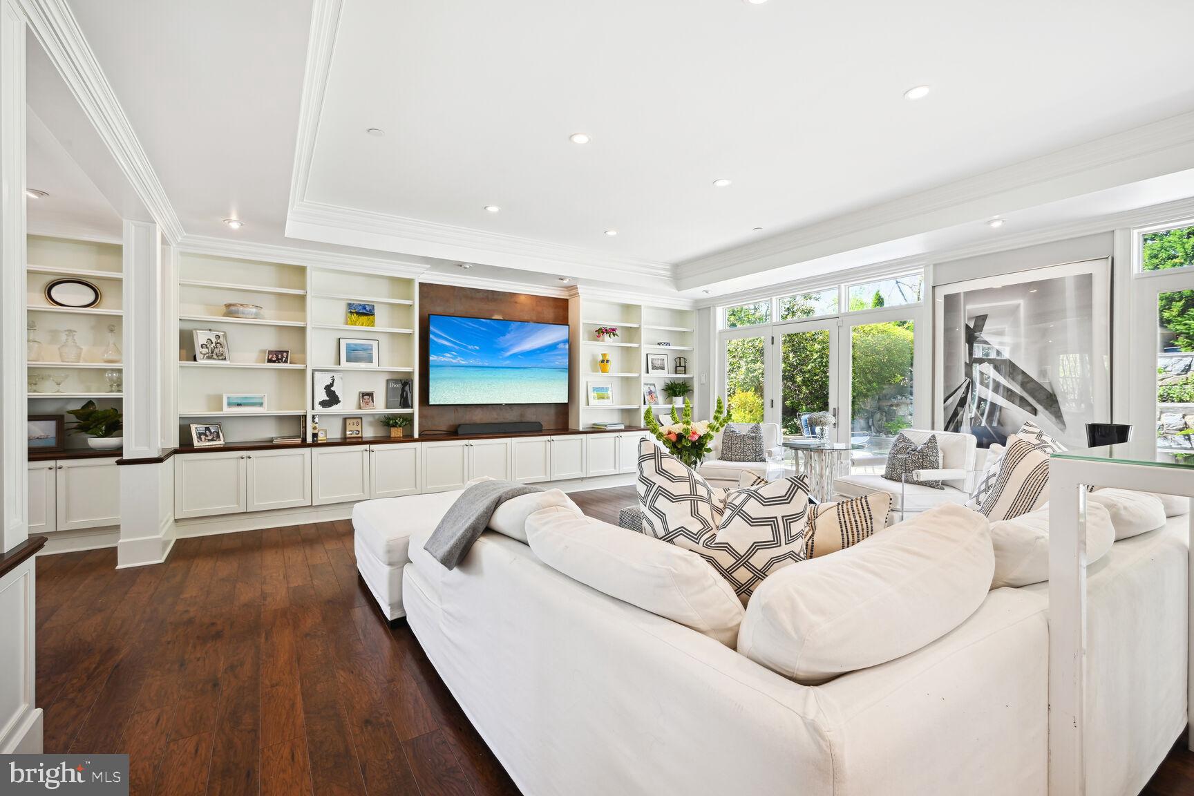 Real estate listing preview #7