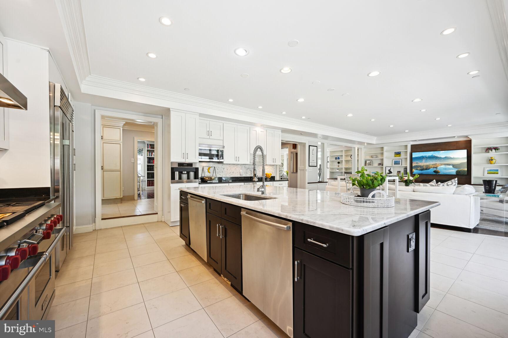 Real estate listing preview #11