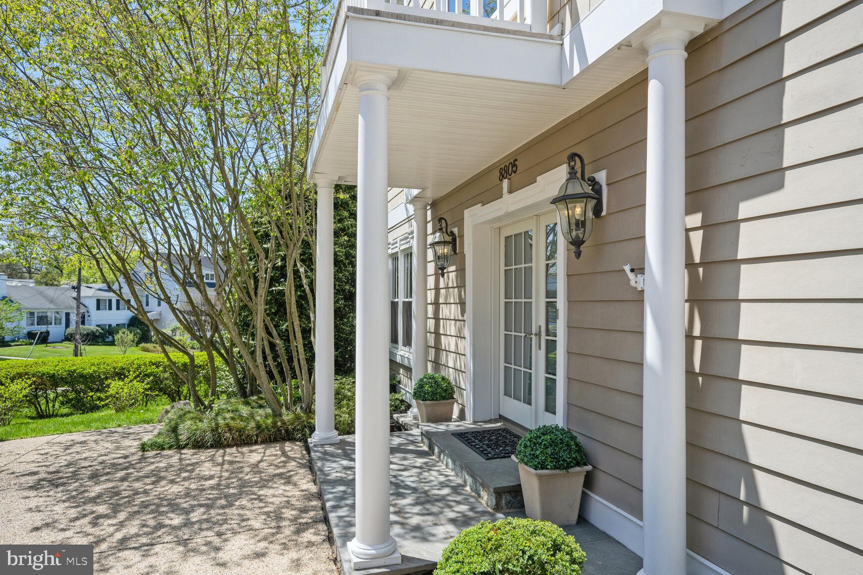 Real estate listing preview #2