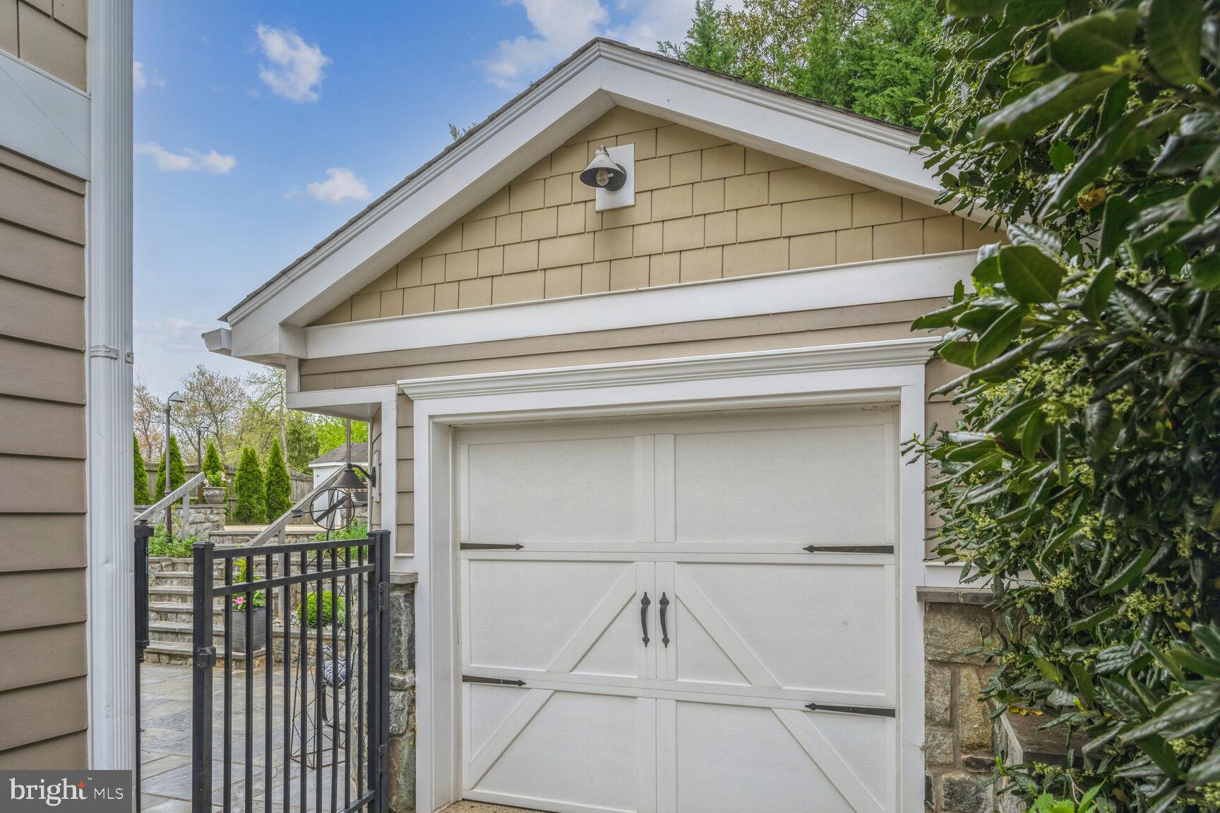 Real estate listing preview #37