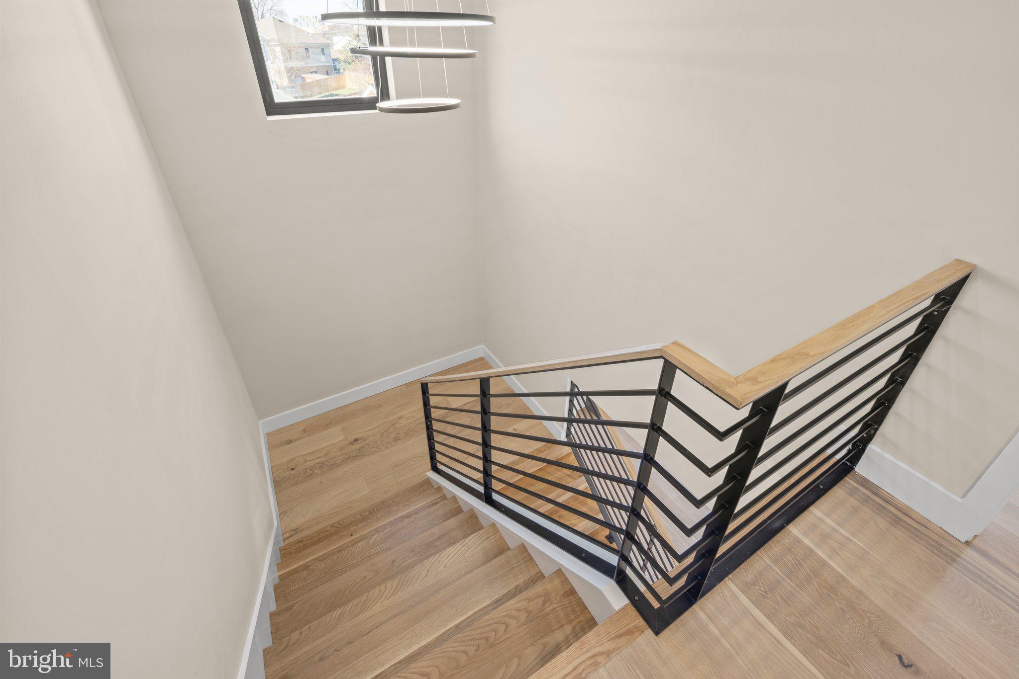 Real estate listing preview #22