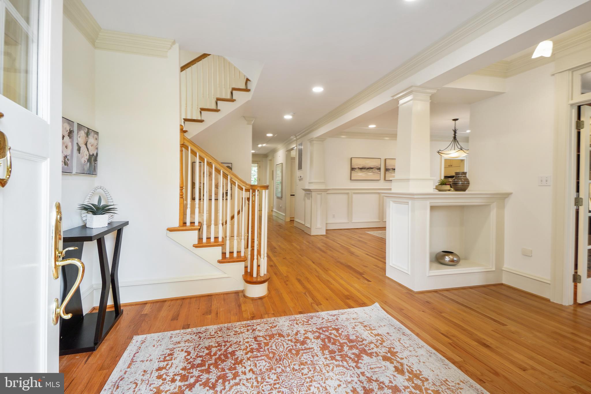 Real estate listing preview #3