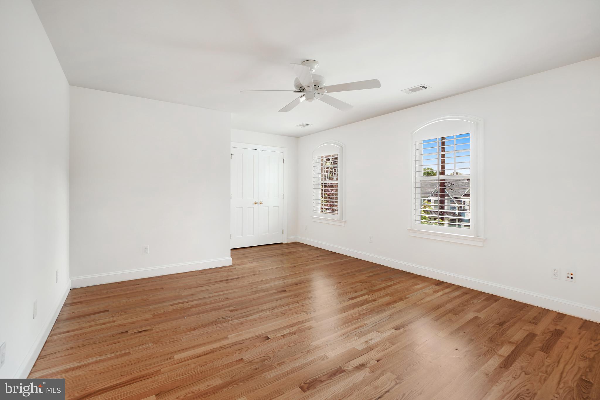 Real estate listing preview #21