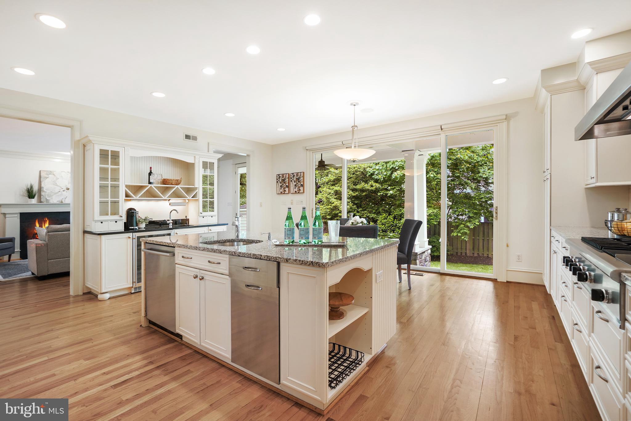 Real estate listing preview #9