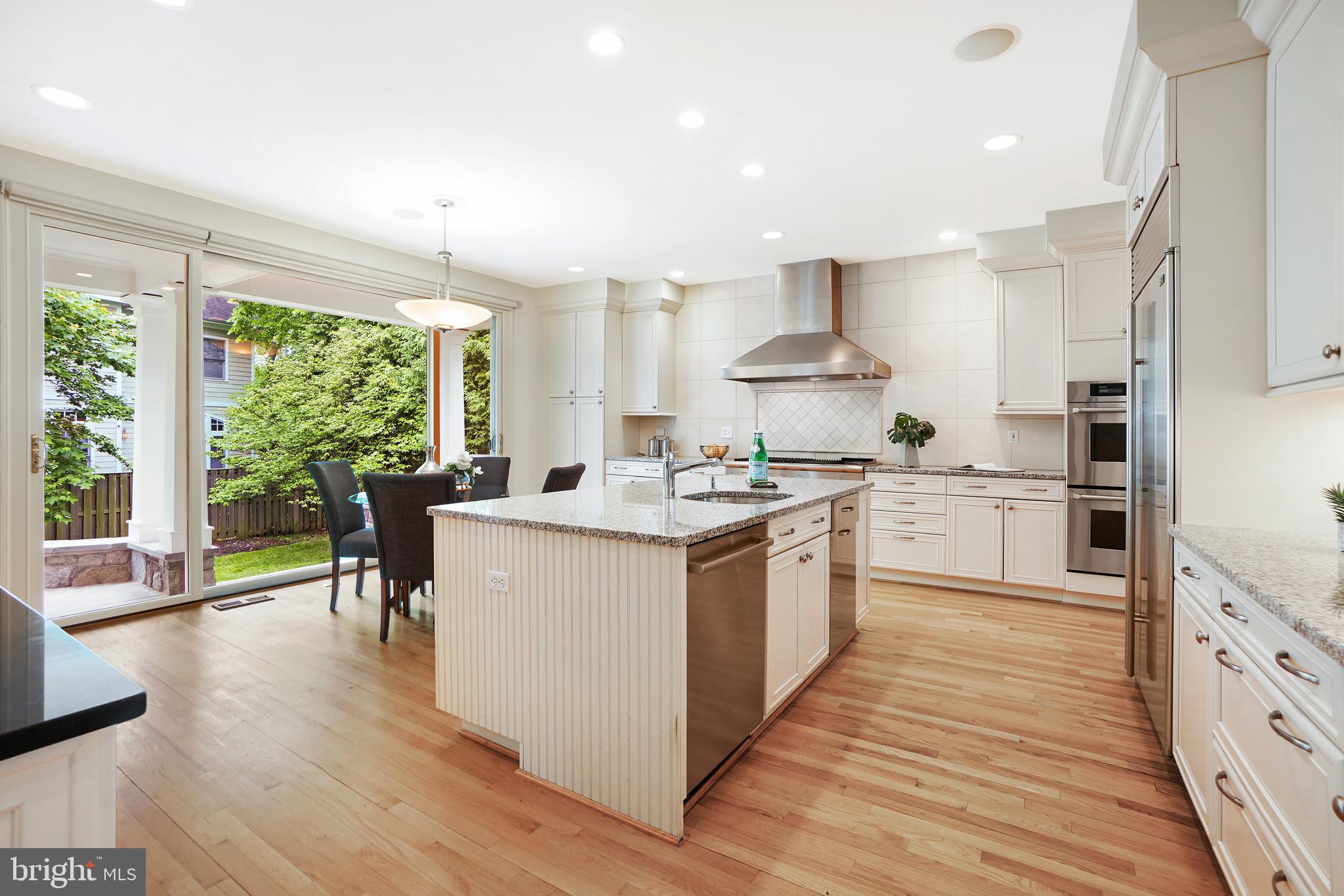 Real estate listing preview #13