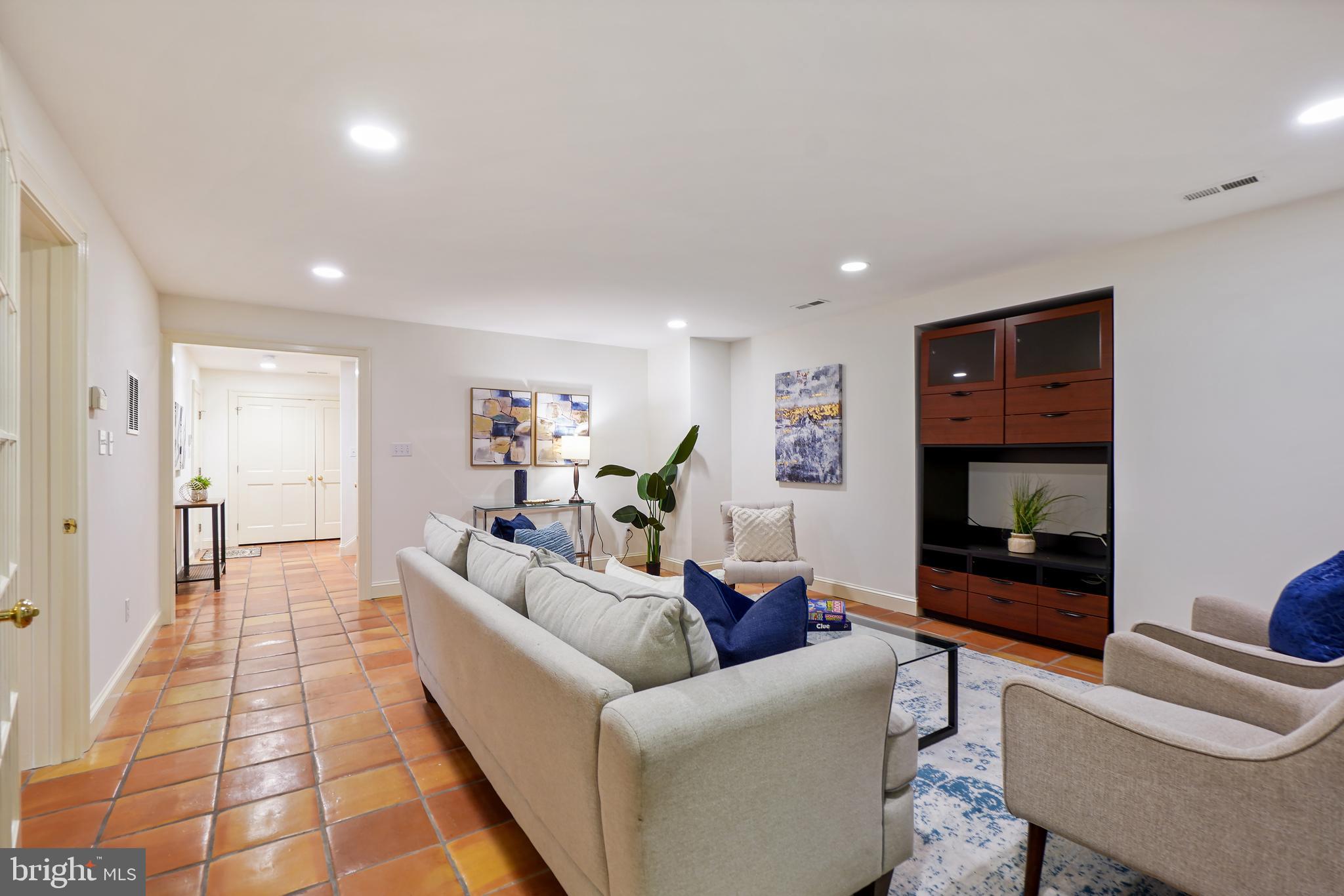 Real estate listing preview #27