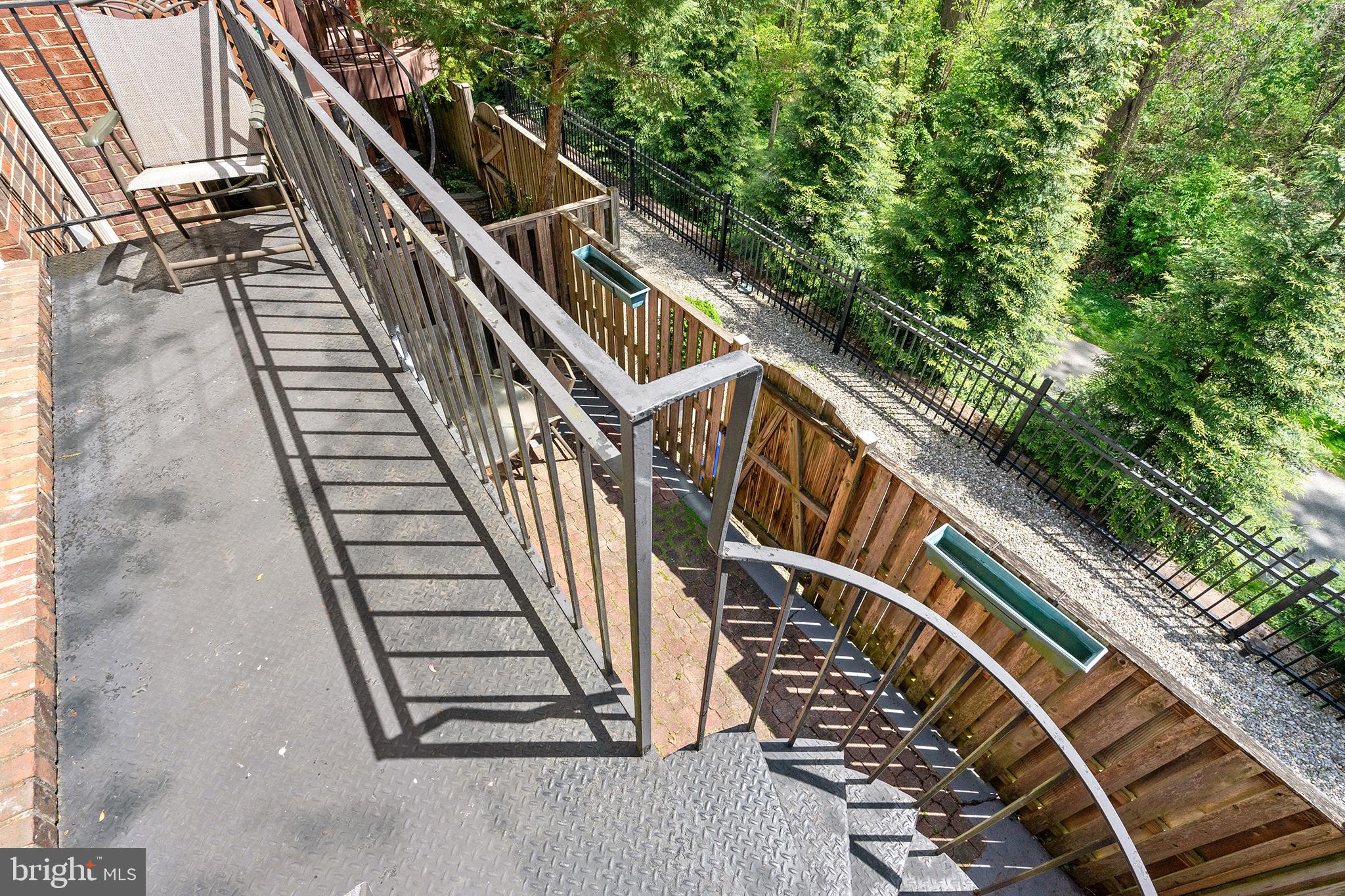 Real estate listing preview #12