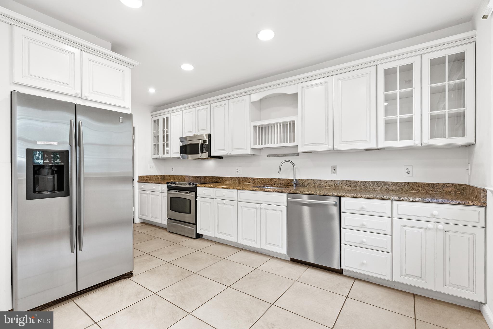 Real estate listing preview #5