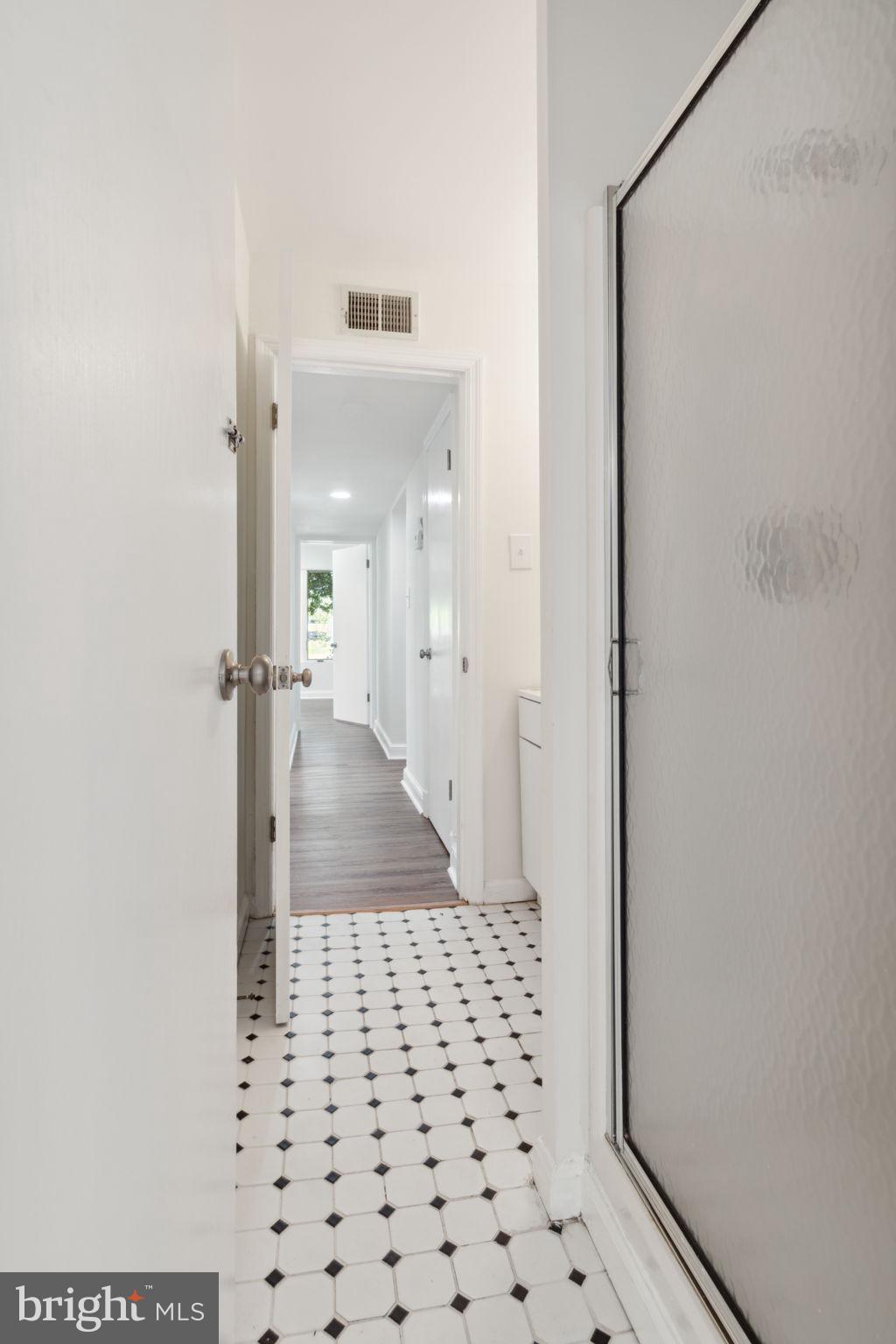 Real estate listing preview #64