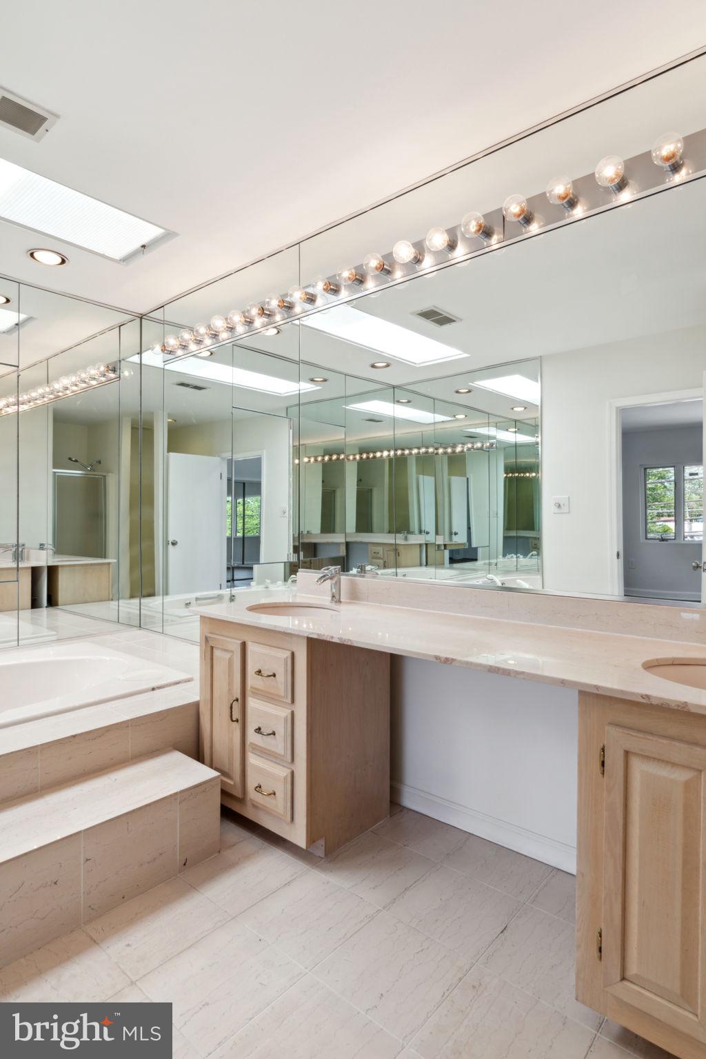 Real estate listing preview #48