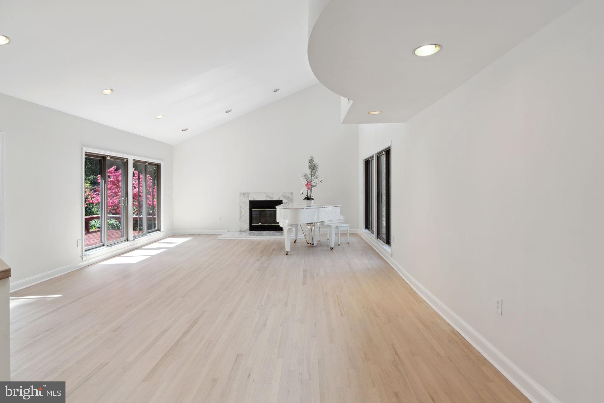 Real estate listing preview #9