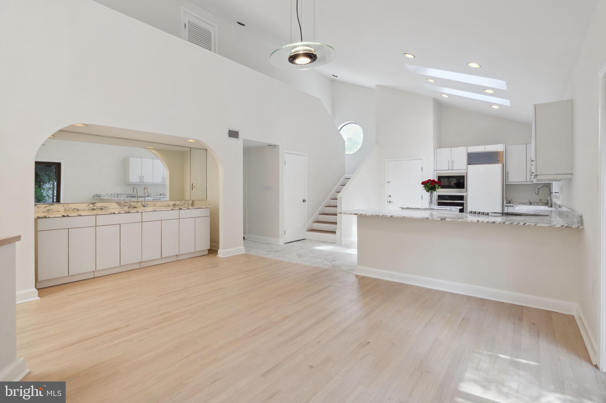 Real estate listing preview #15