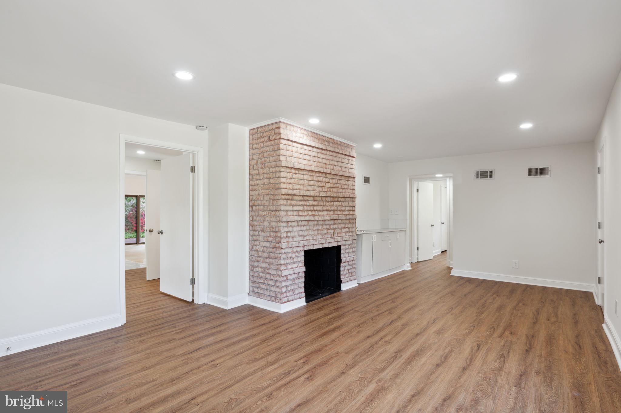 Real estate listing preview #28