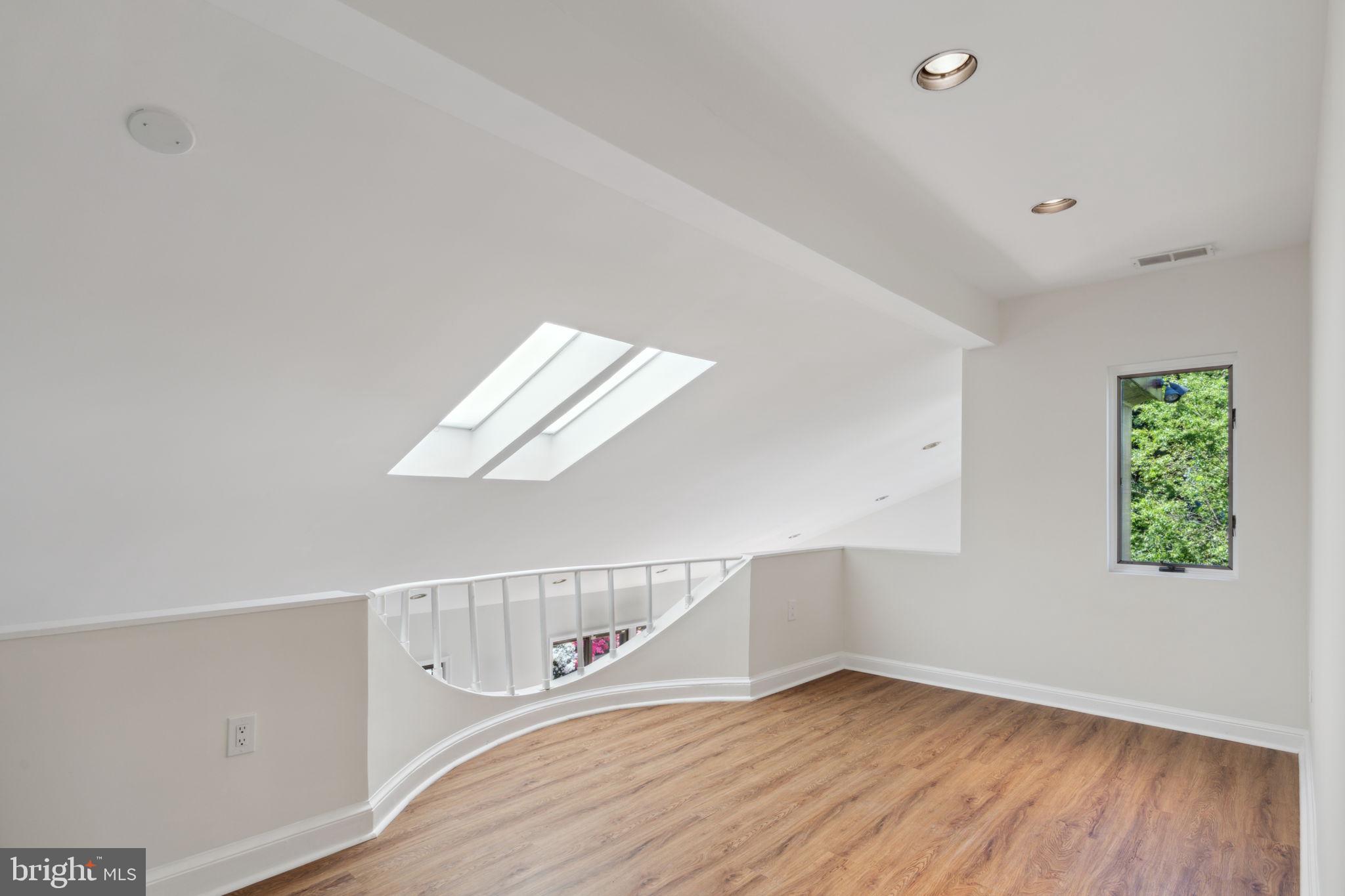 Real estate listing preview #33