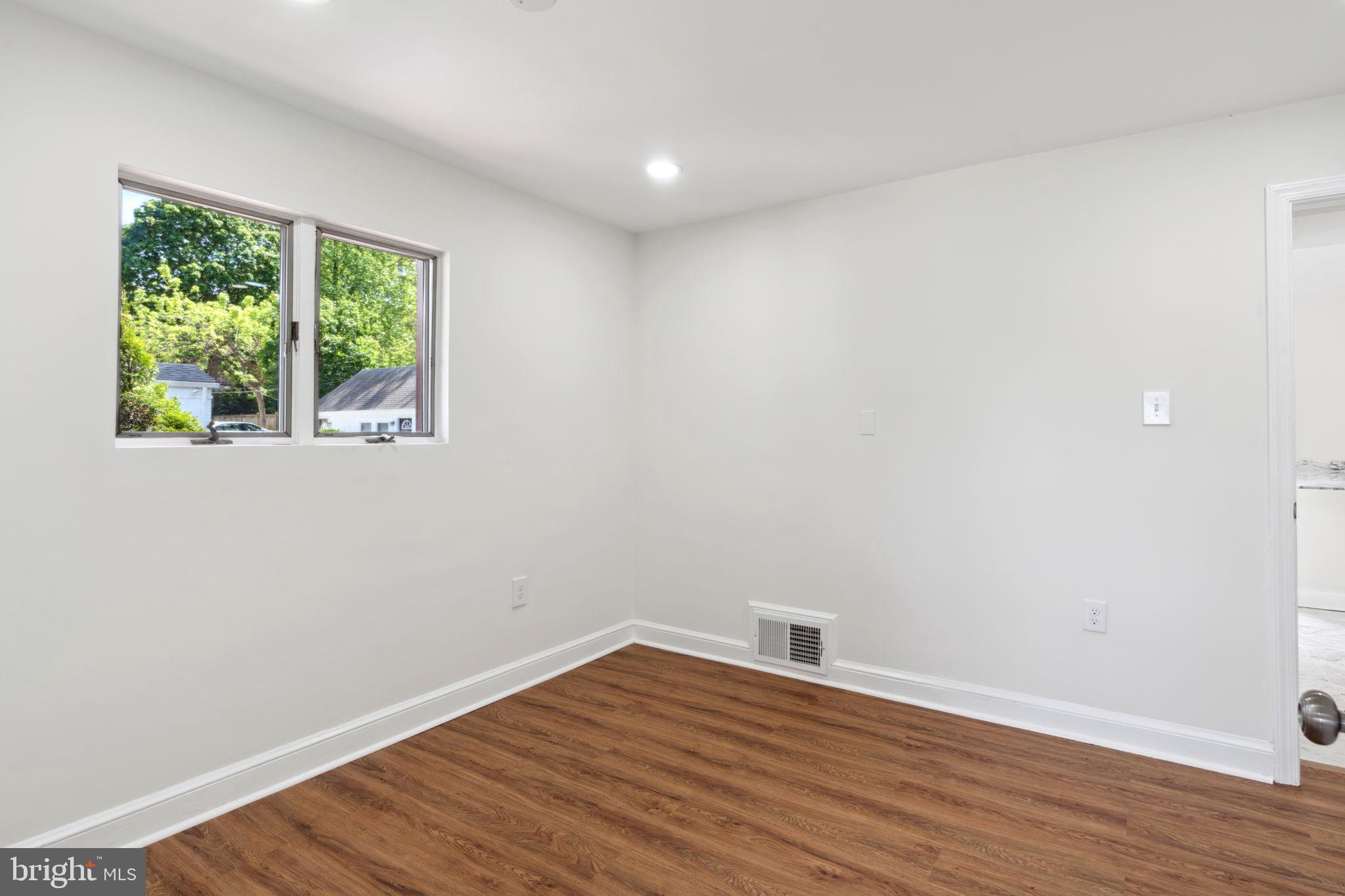 Real estate listing preview #56