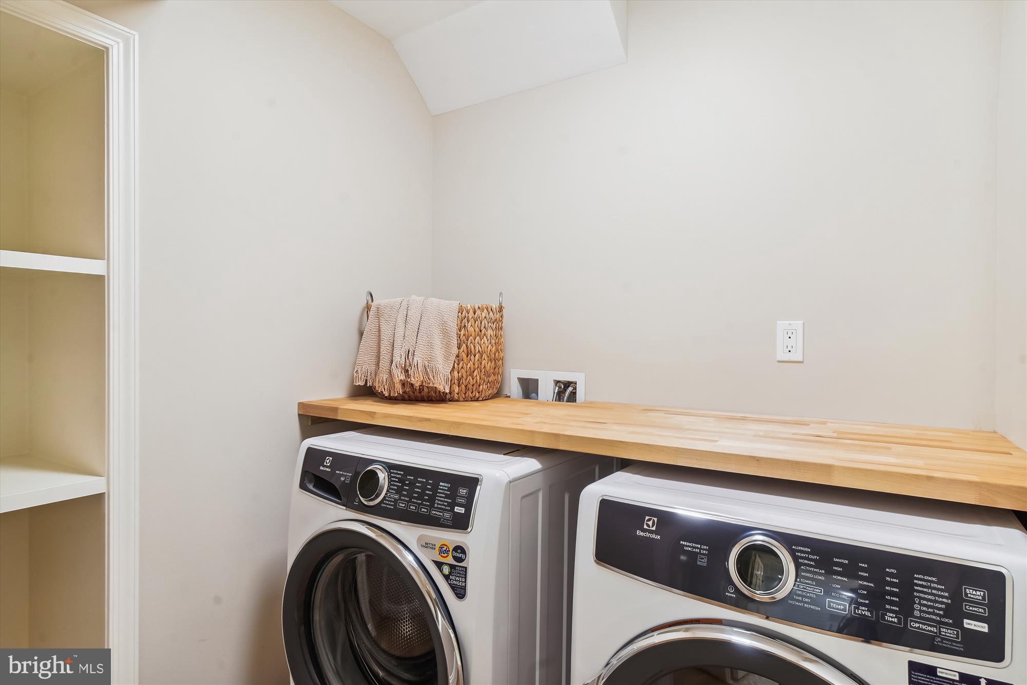 Real estate listing preview #63