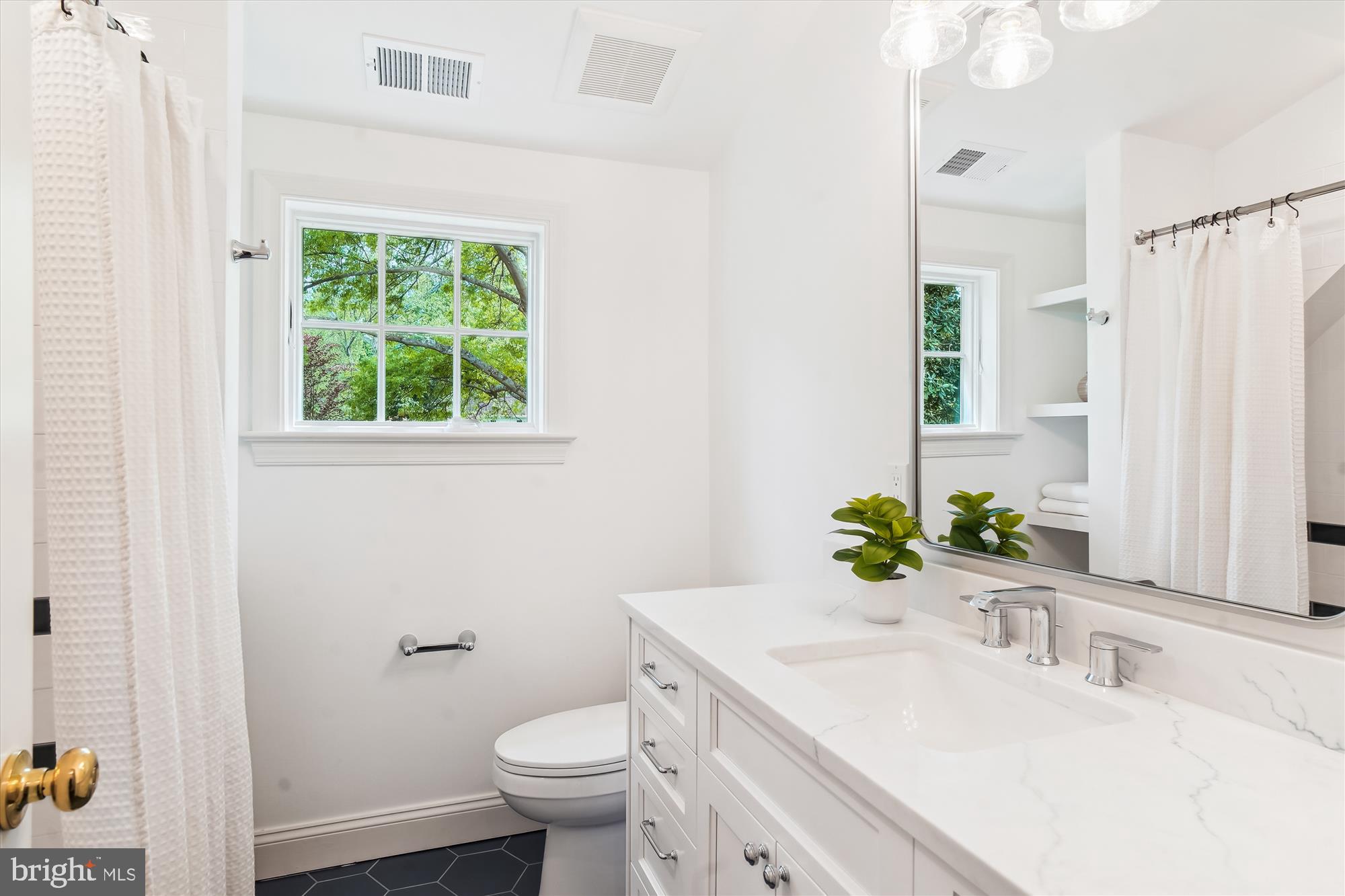 Real estate listing preview #45