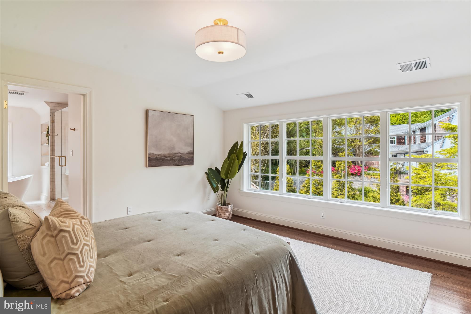 Real estate listing preview #29