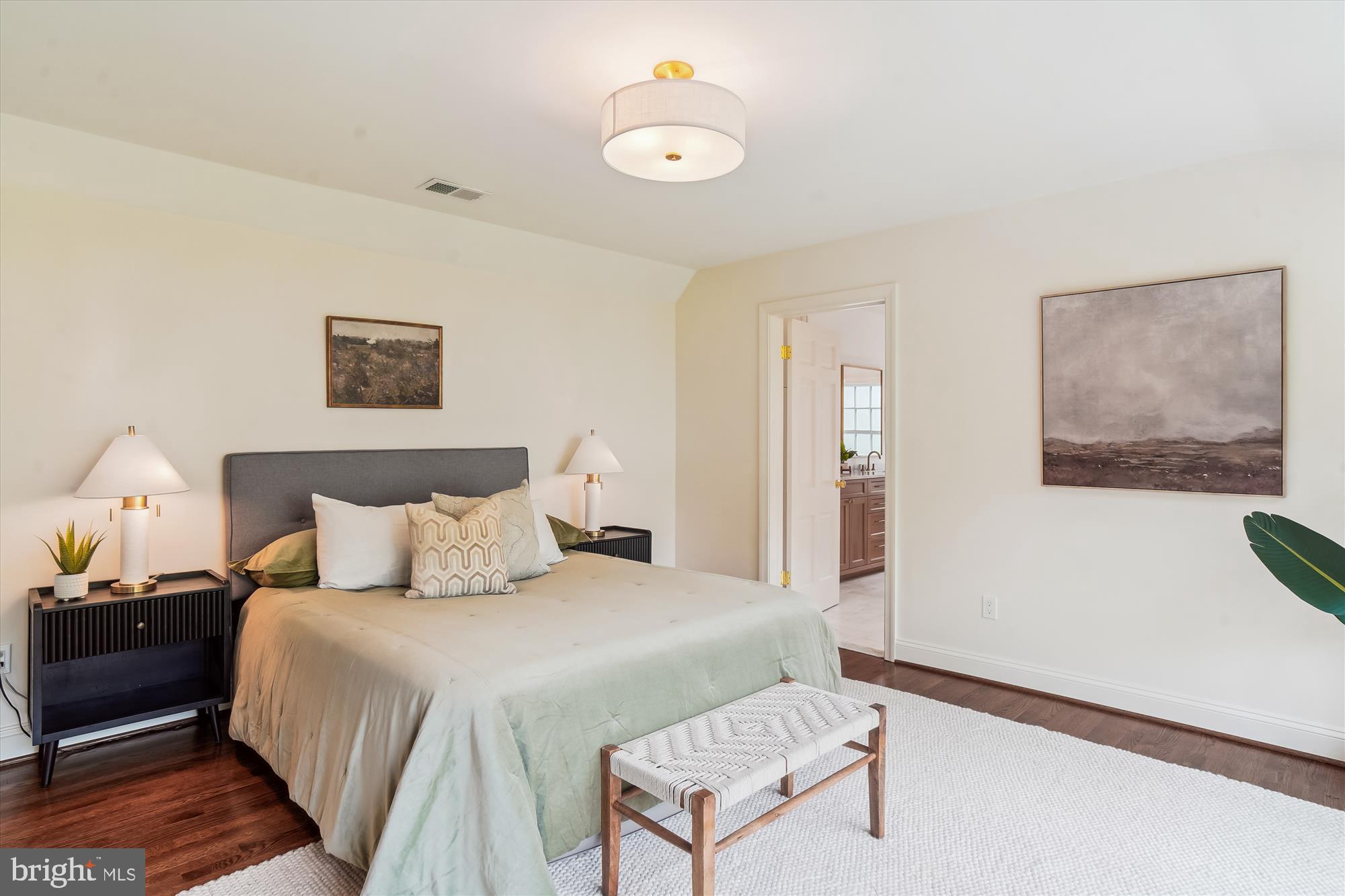 Real estate listing preview #30