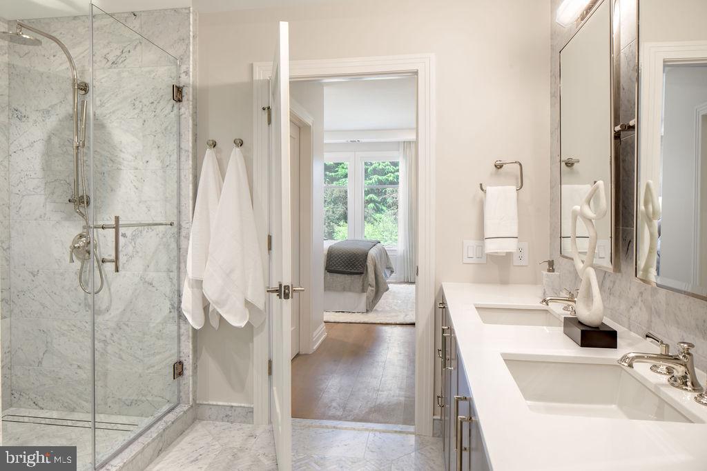 Real estate listing preview #26