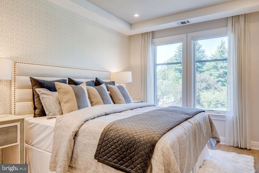 Real estate listing preview #29