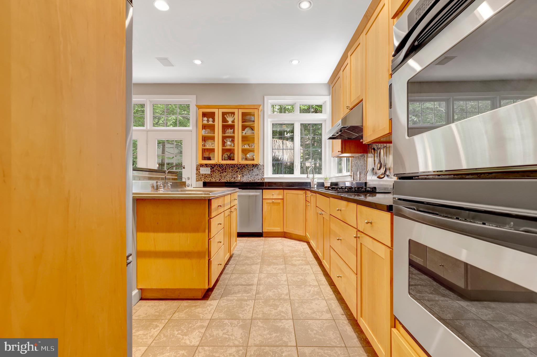 Real estate listing preview #15