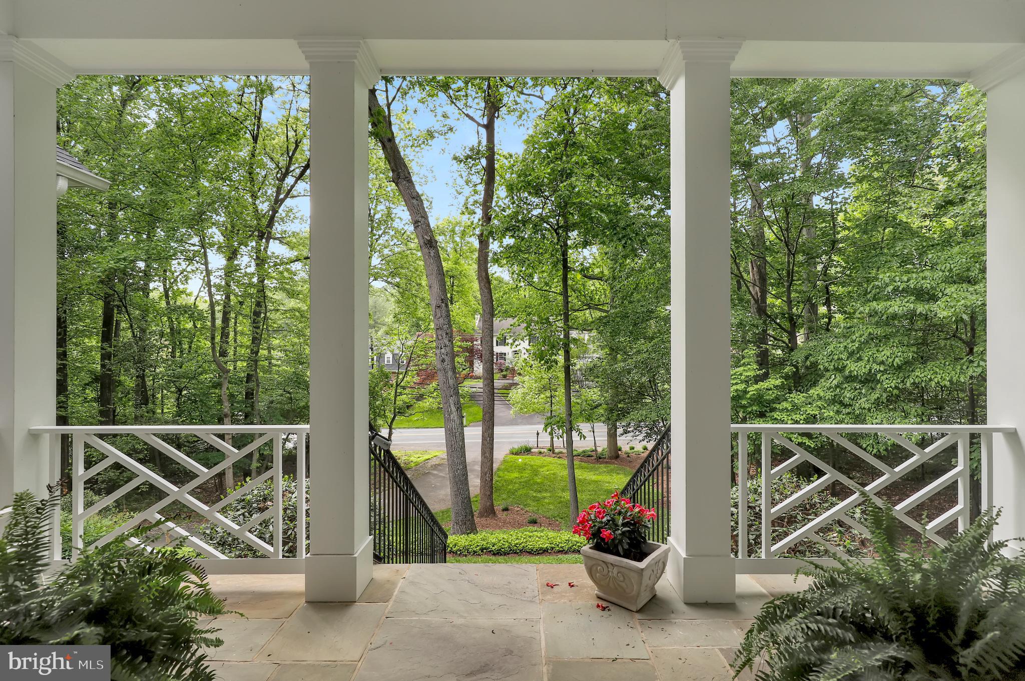 Real estate listing preview #6