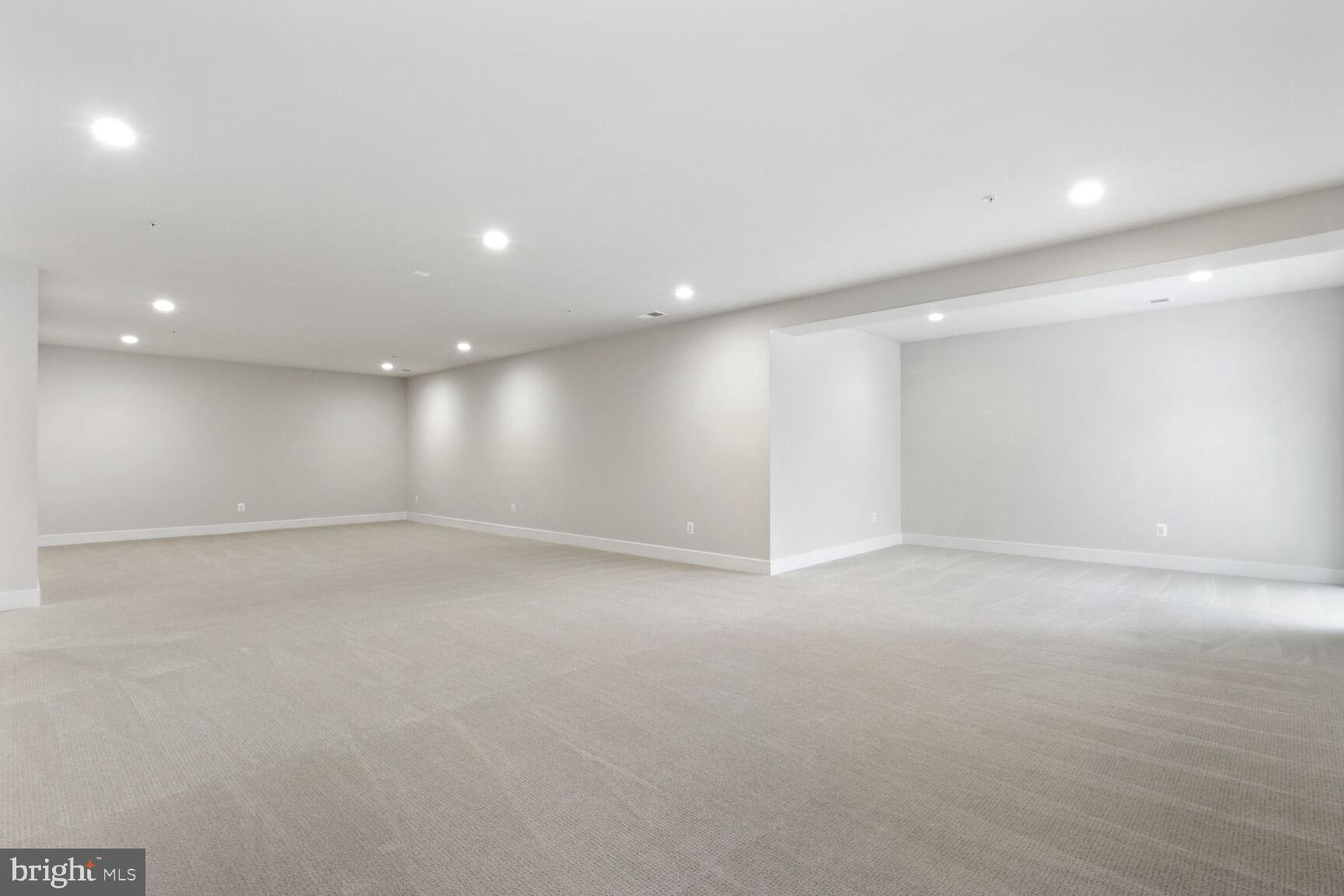 Real estate listing preview #13