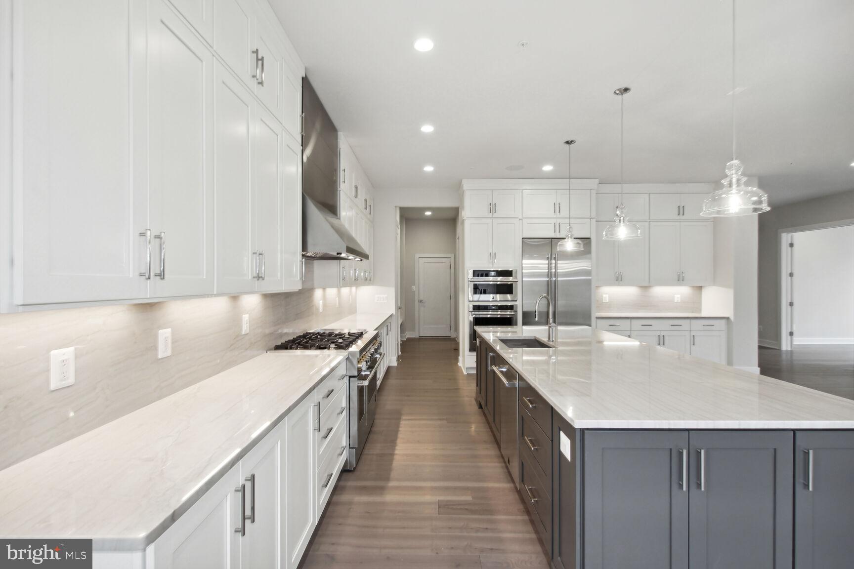 Real estate listing preview #4