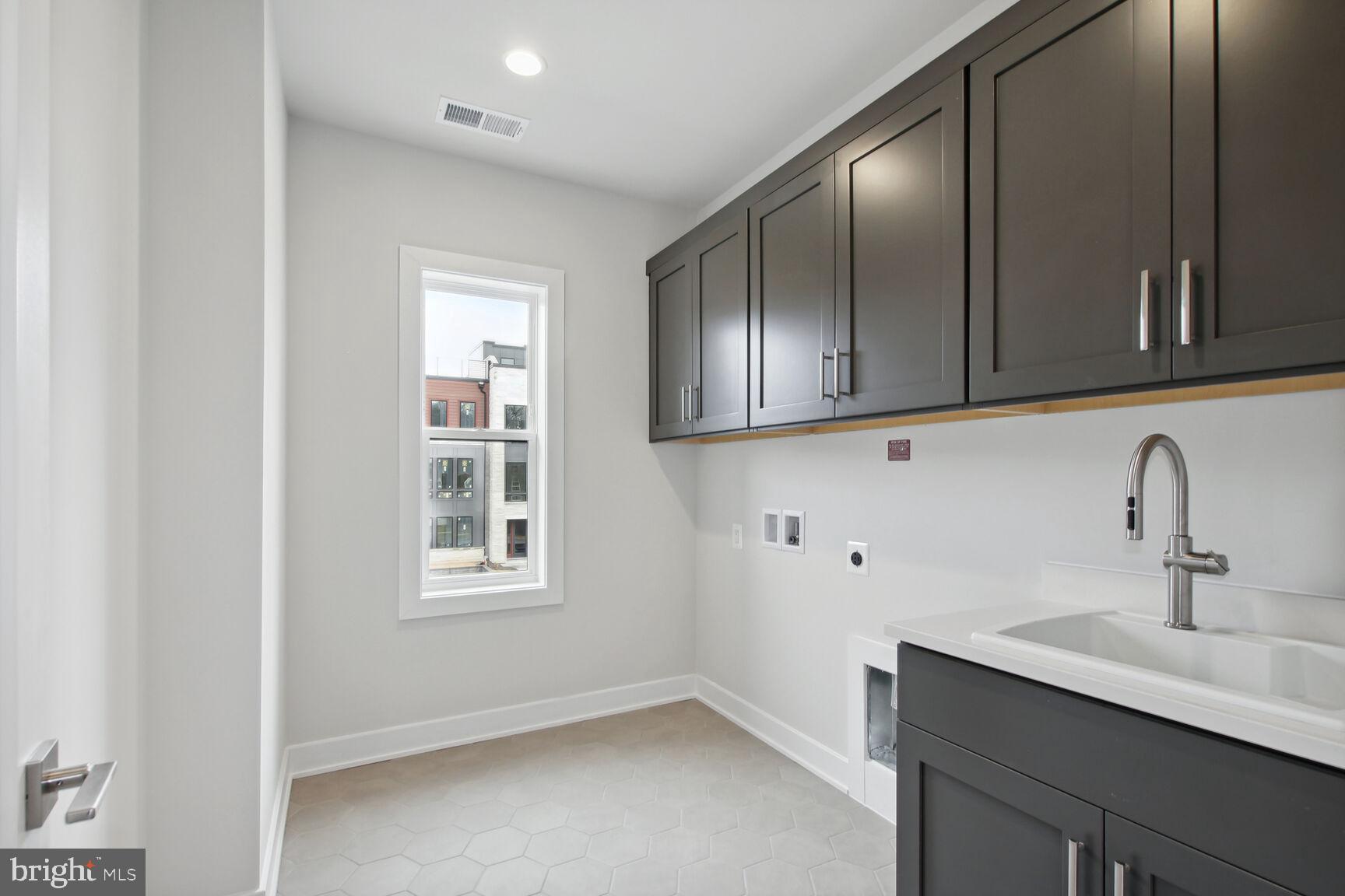 Real estate listing preview #7