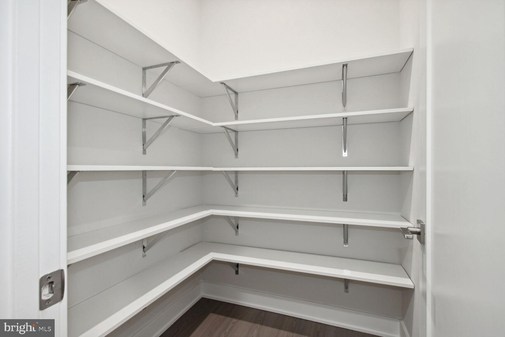 Real estate listing preview #10