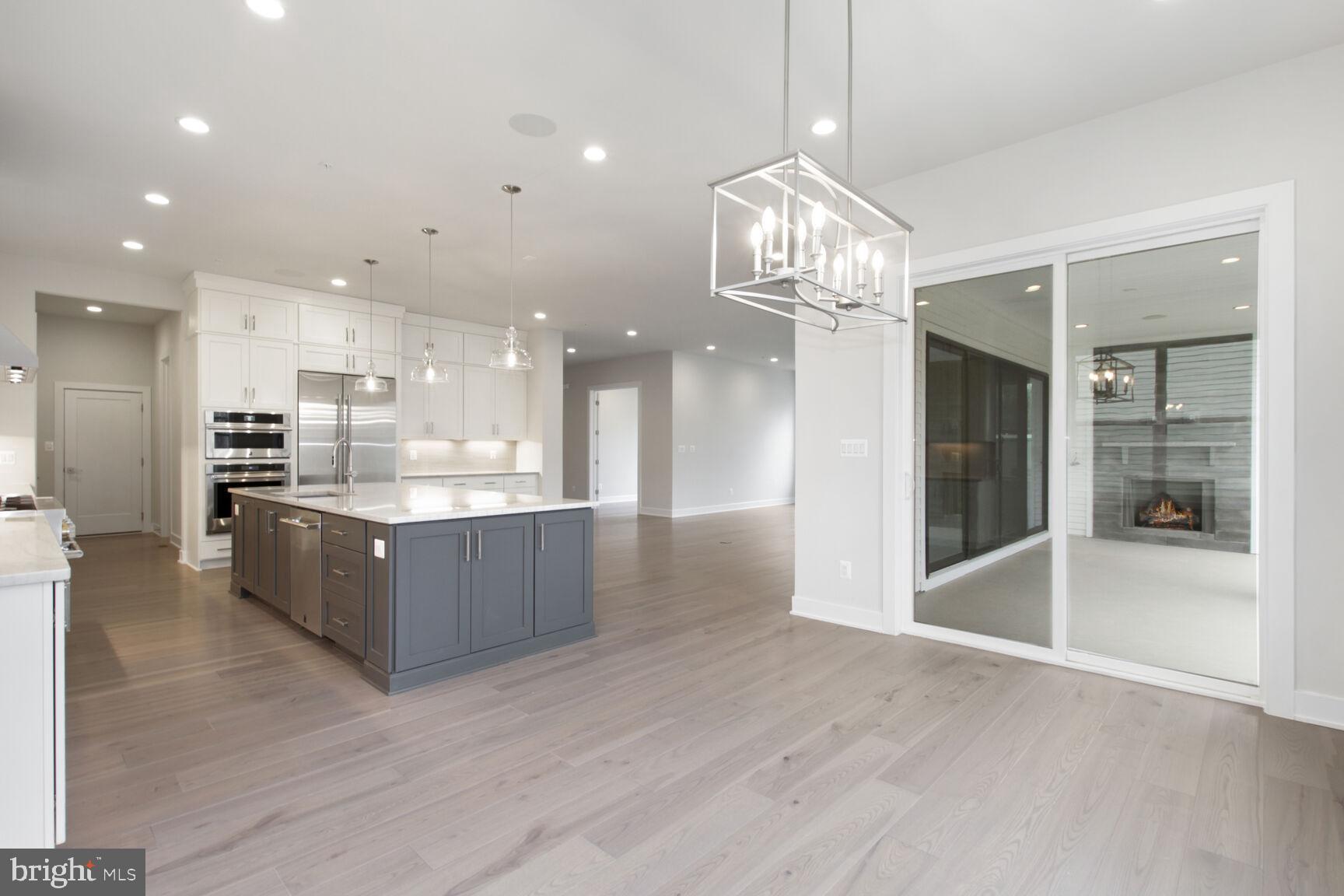 Real estate listing preview #6