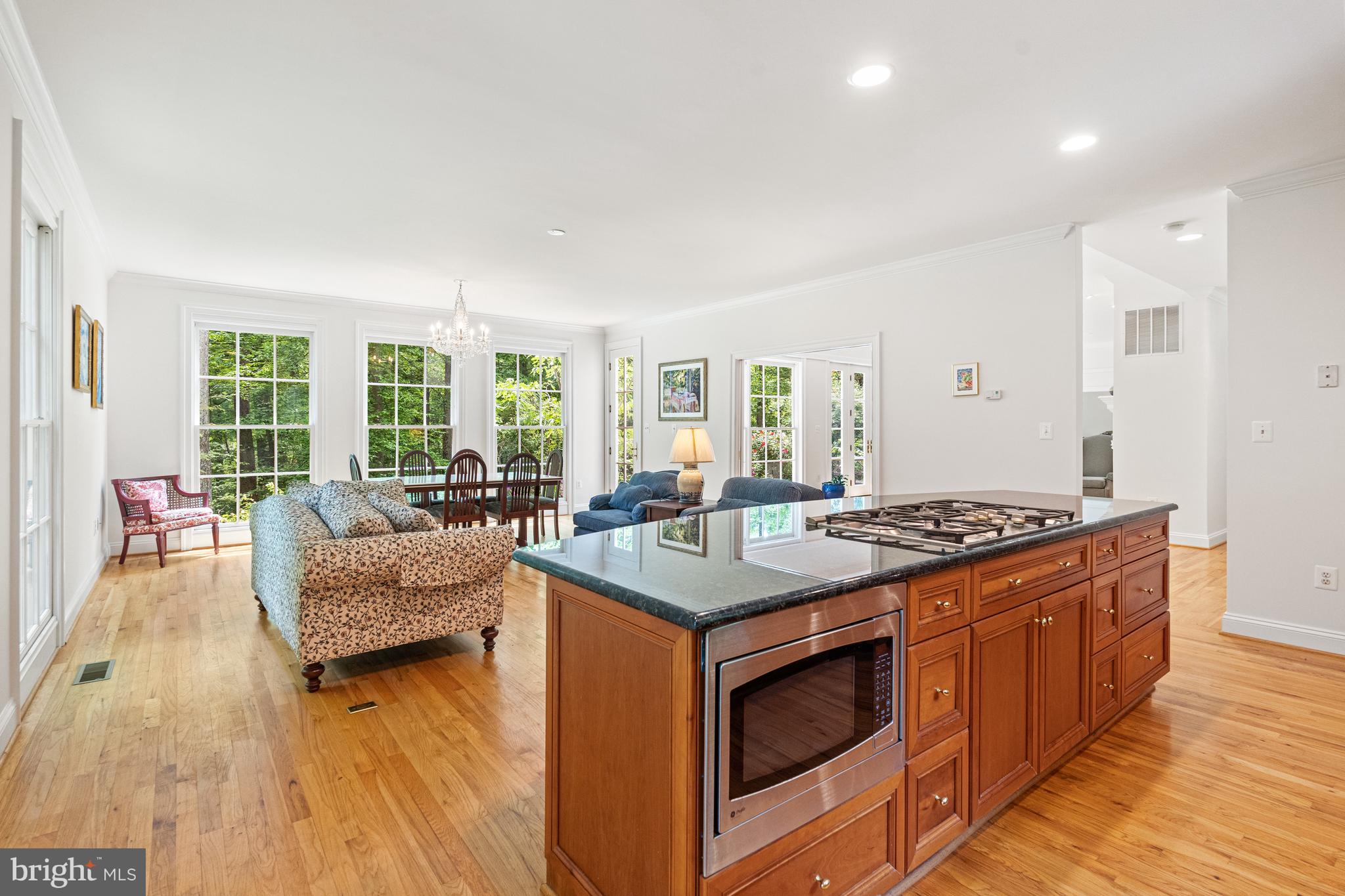 Real estate listing preview #7