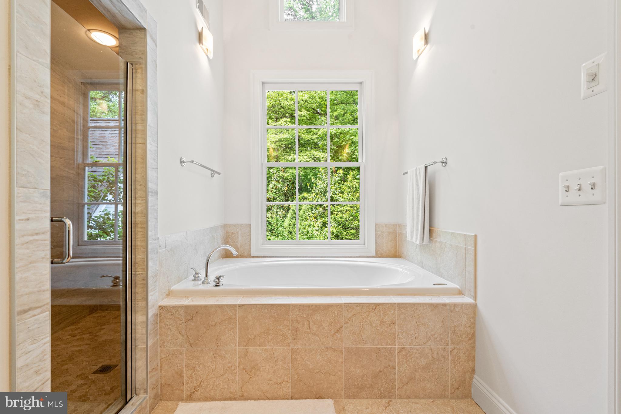 Real estate listing preview #15