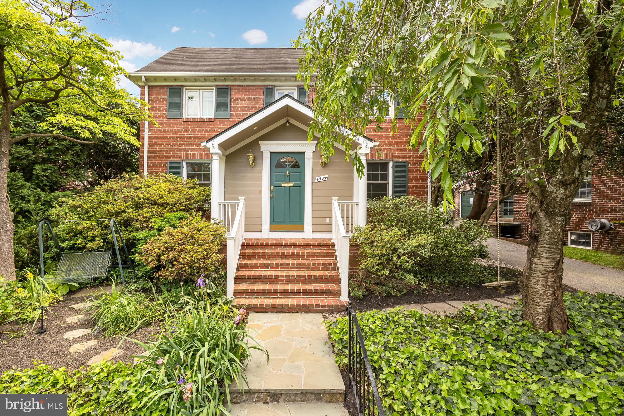 Real estate listing preview #1