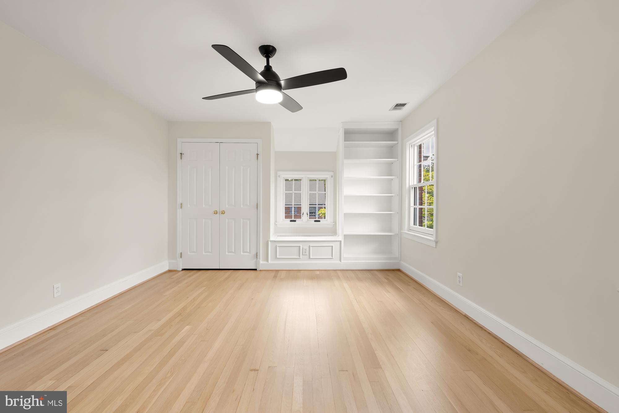 Real estate listing preview #23