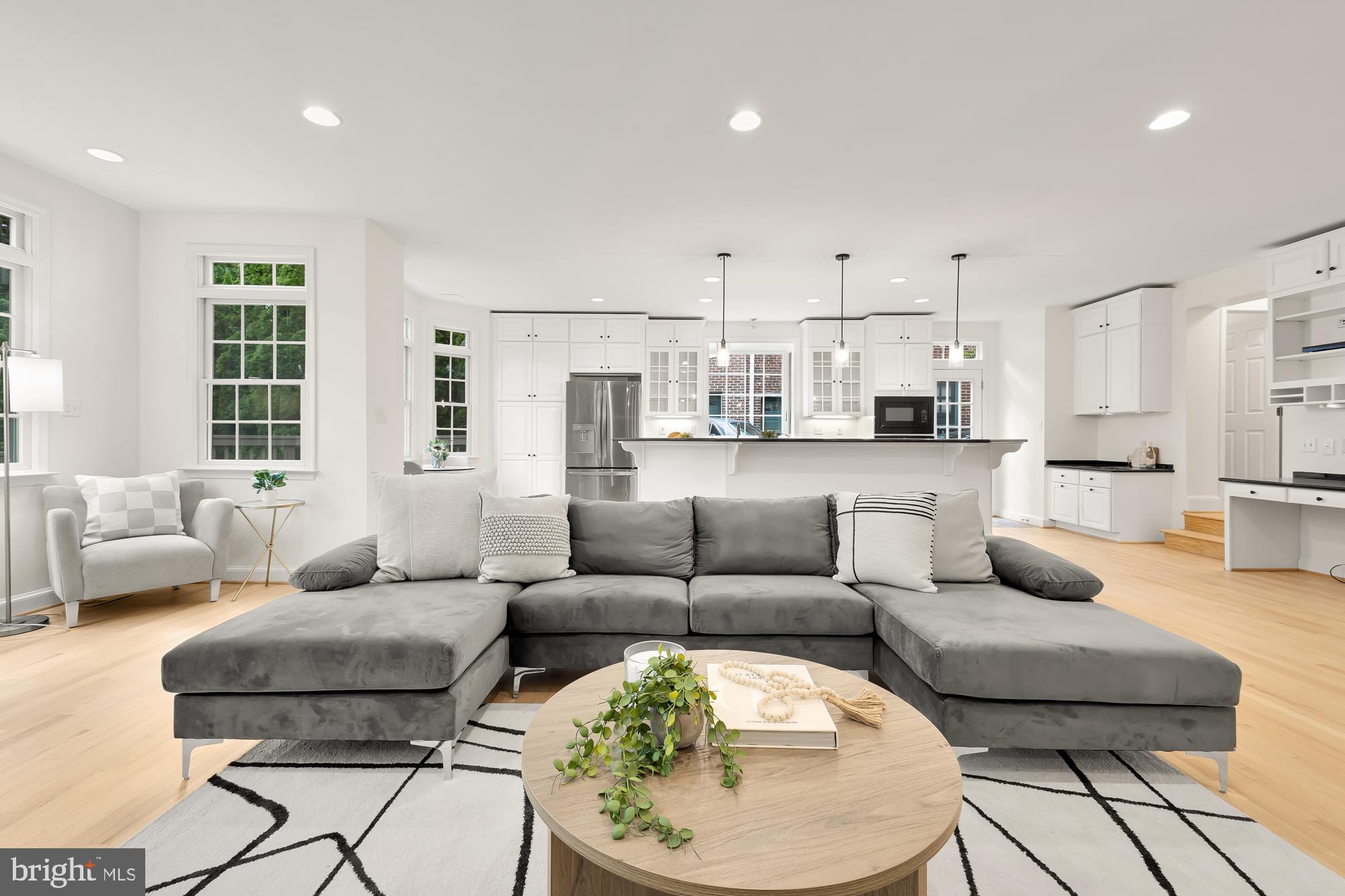 Real estate listing preview #7