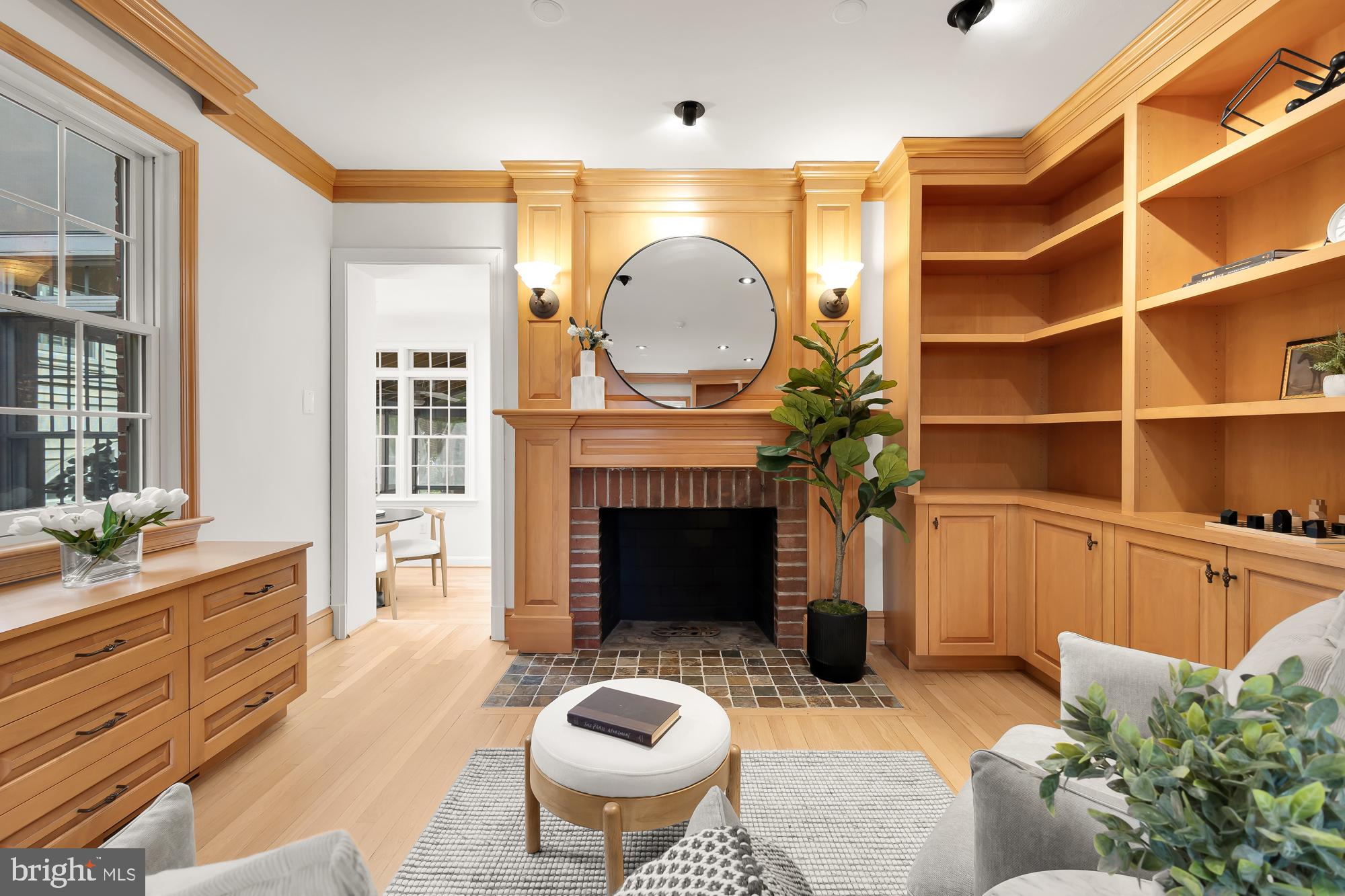 Real estate listing preview #4