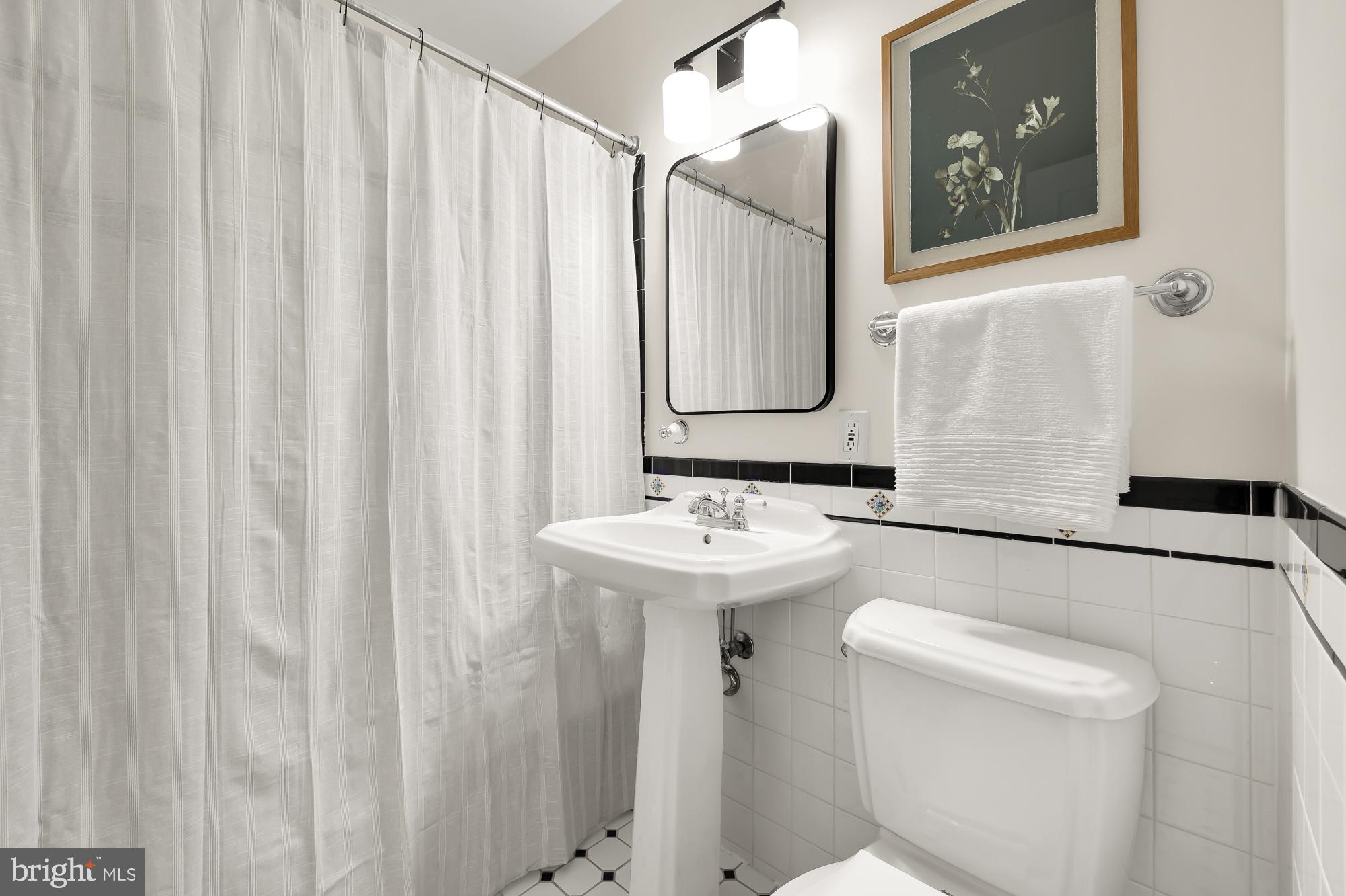 Real estate listing preview #24