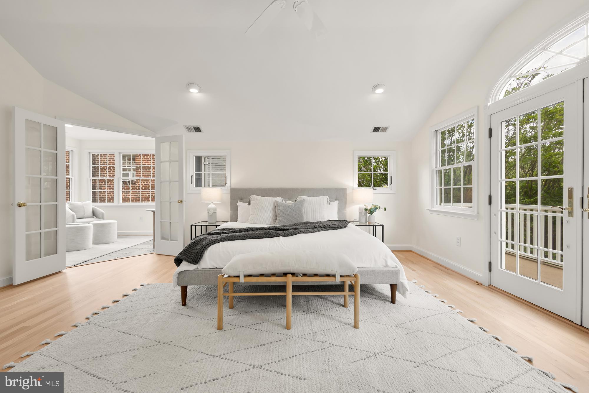 Real estate listing preview #17