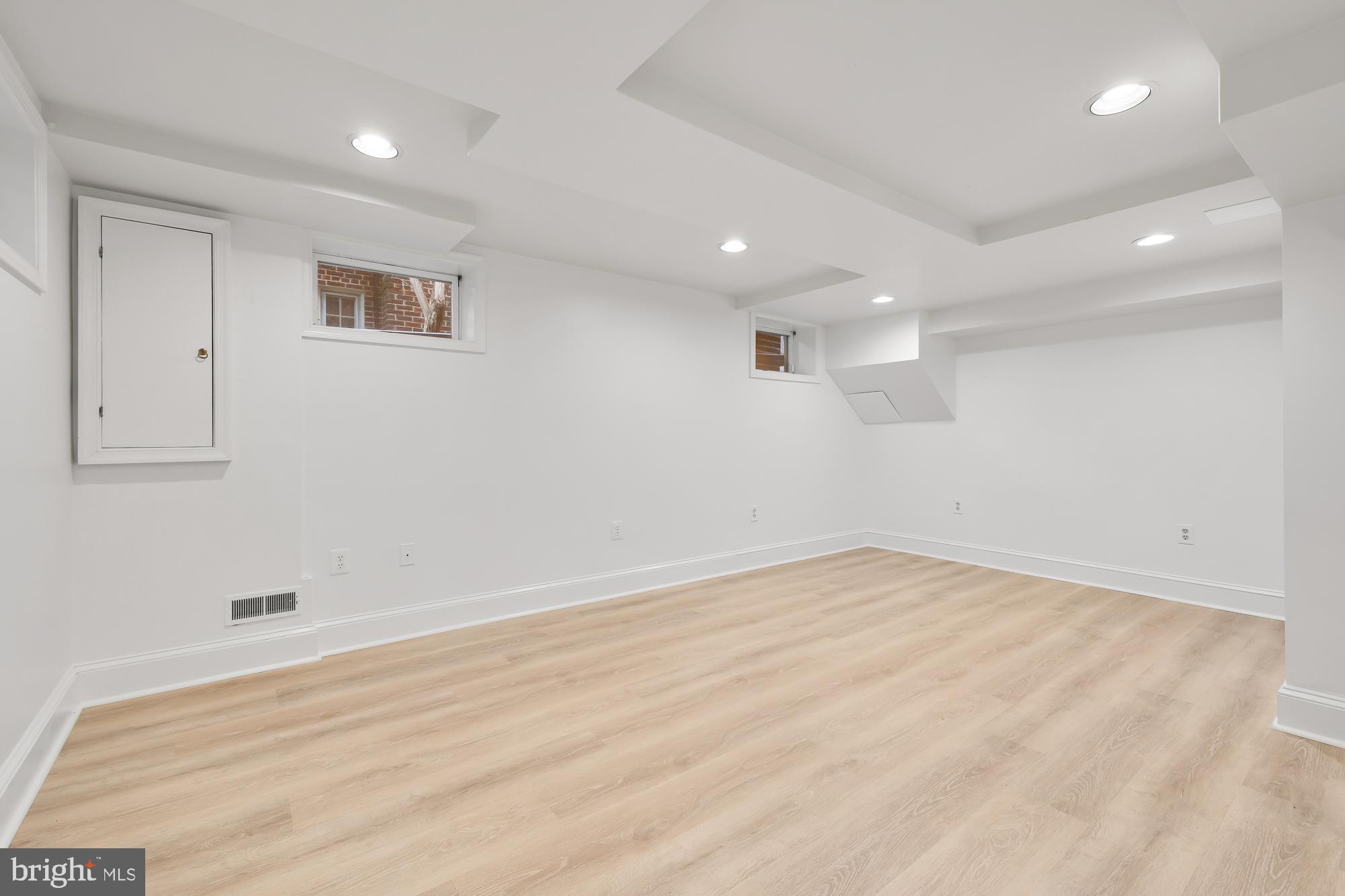 Real estate listing preview #27