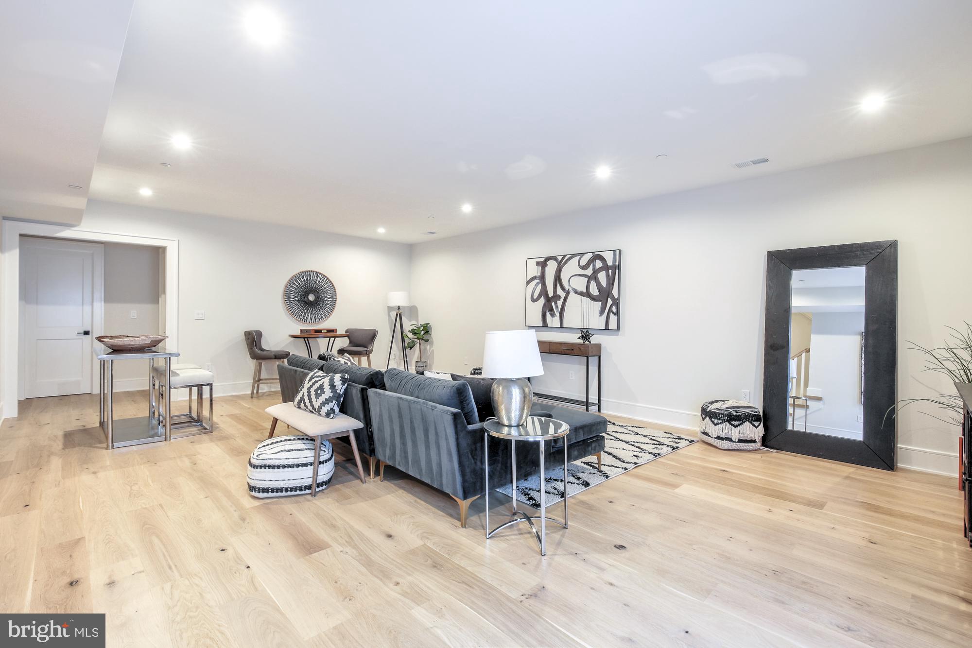 Real estate listing preview #37