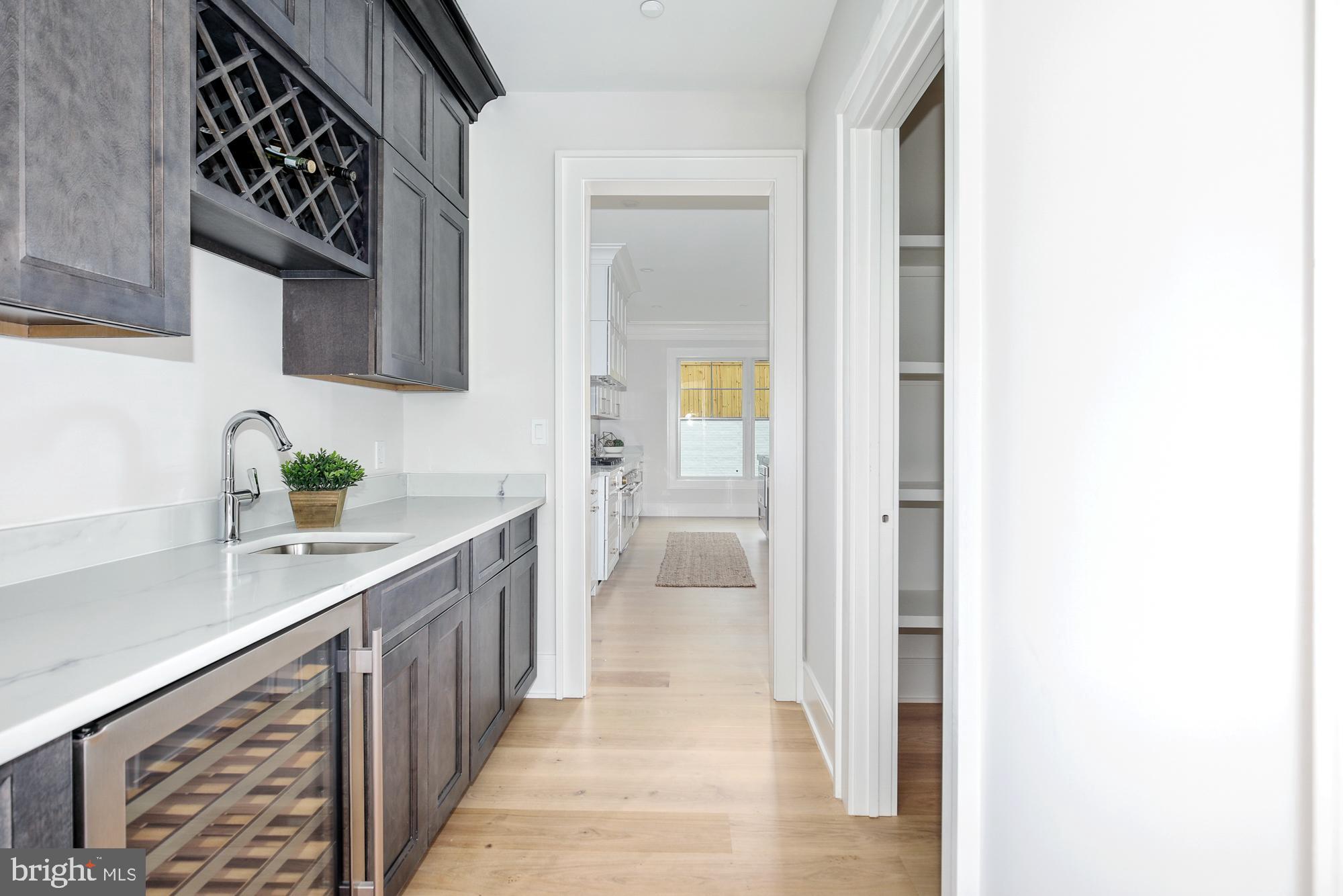 Real estate listing preview #9